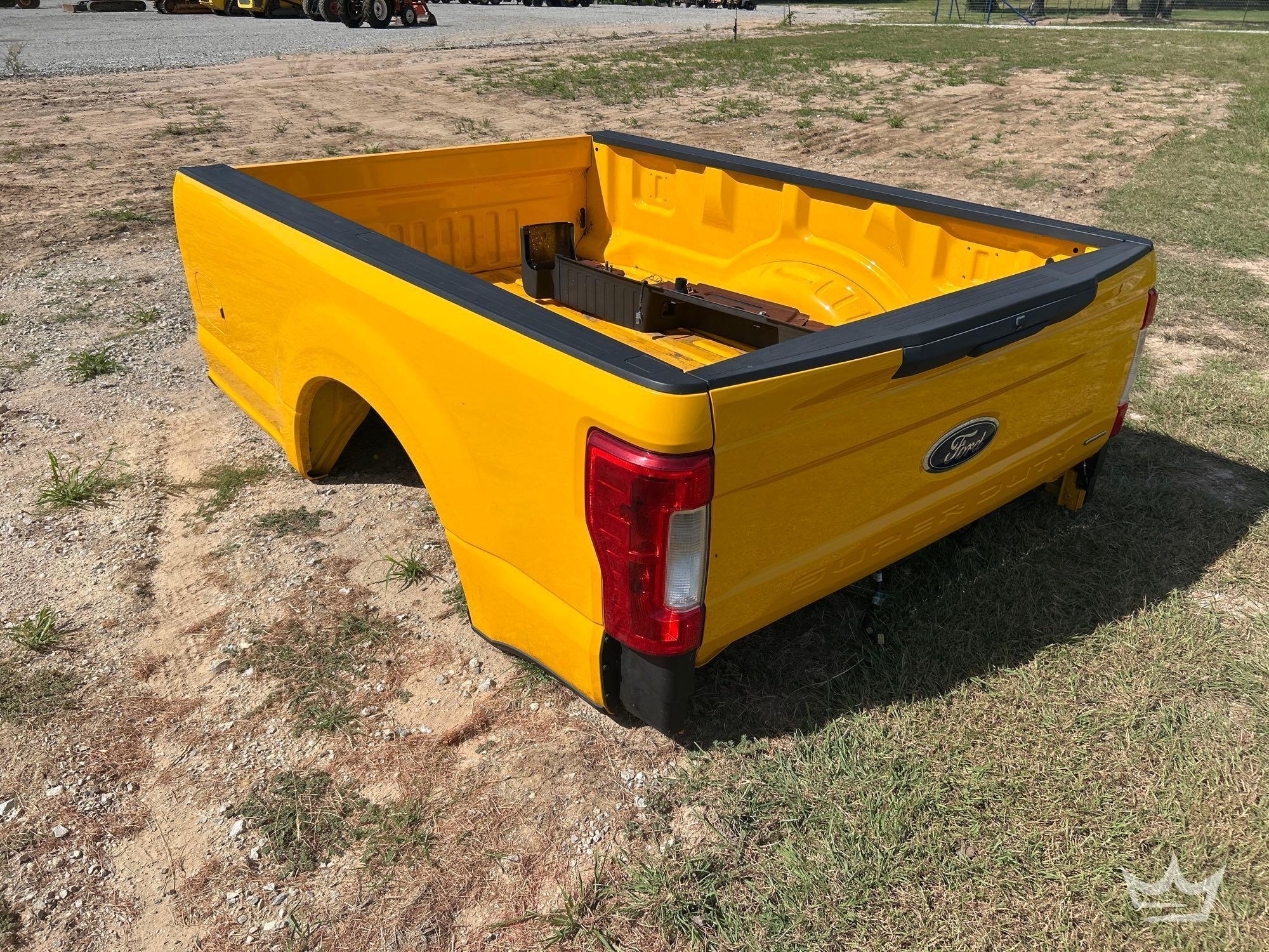 Ford Super Duty Pickup Truck Bed (A55973)