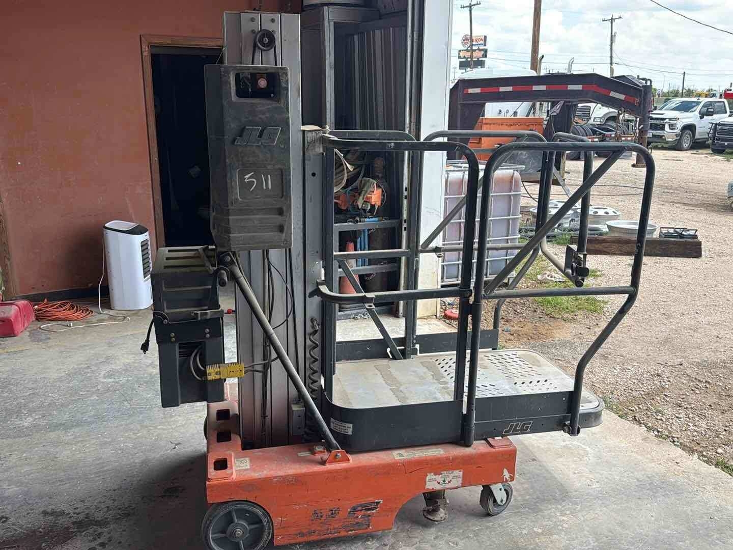 JLG MANLIFT (A52472)