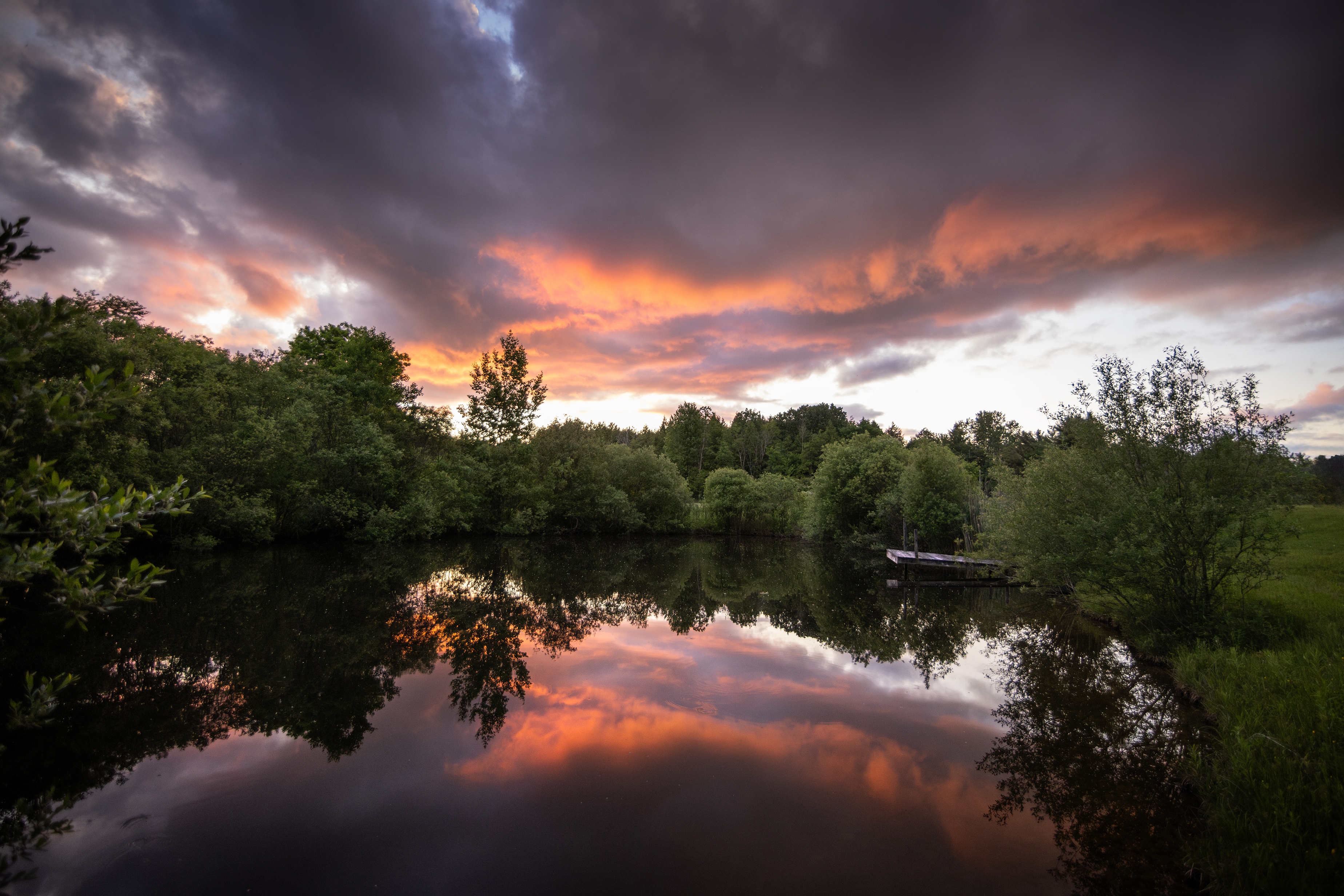 496A5718jfkjfblkmlkfm-Lower pond sunset S.jpg
