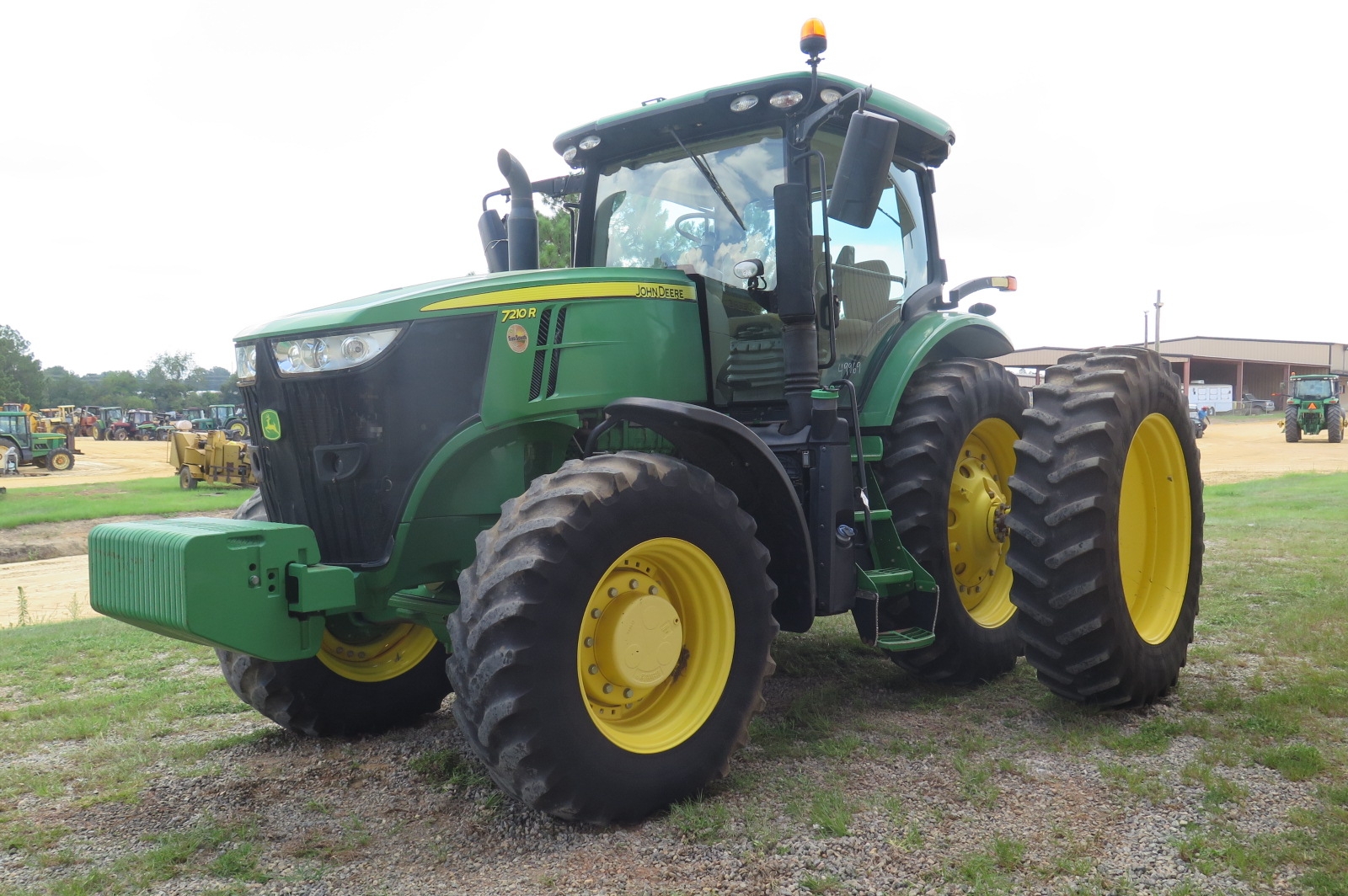 JOHN DEERE 7210R LOT NUMBER 224 (A53084)