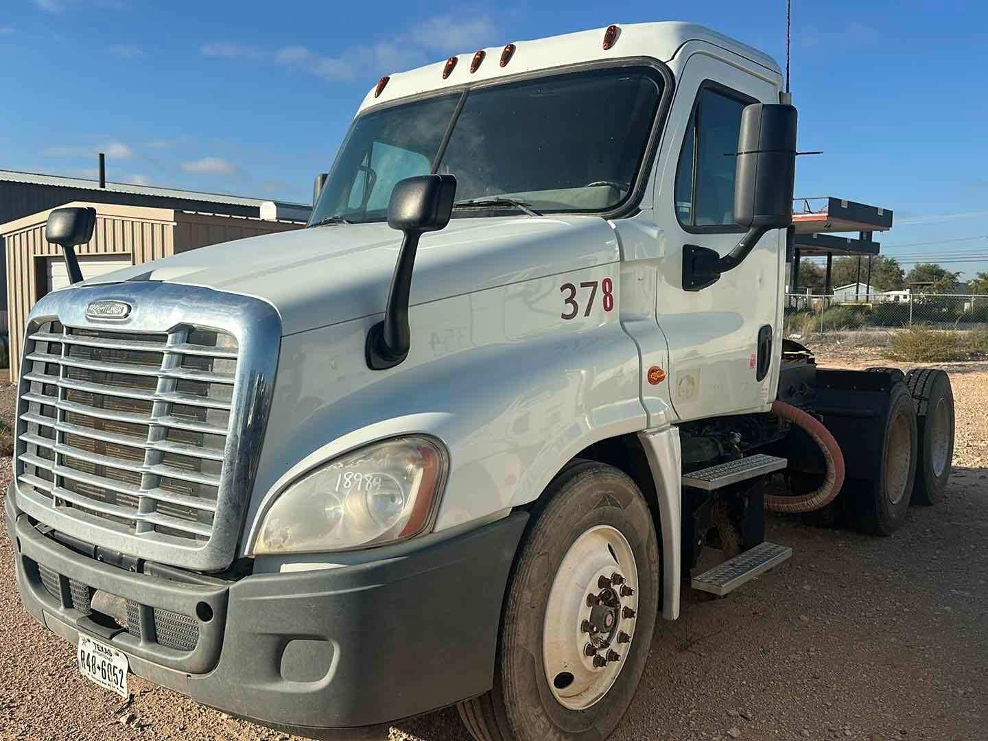 2014 FREIGHTLINER CASCADIA (A55745)
