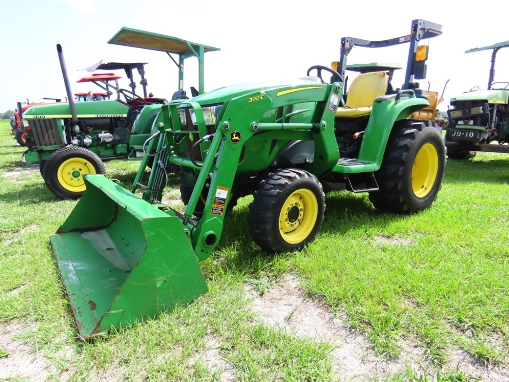 John Deere 3025E (A47307)