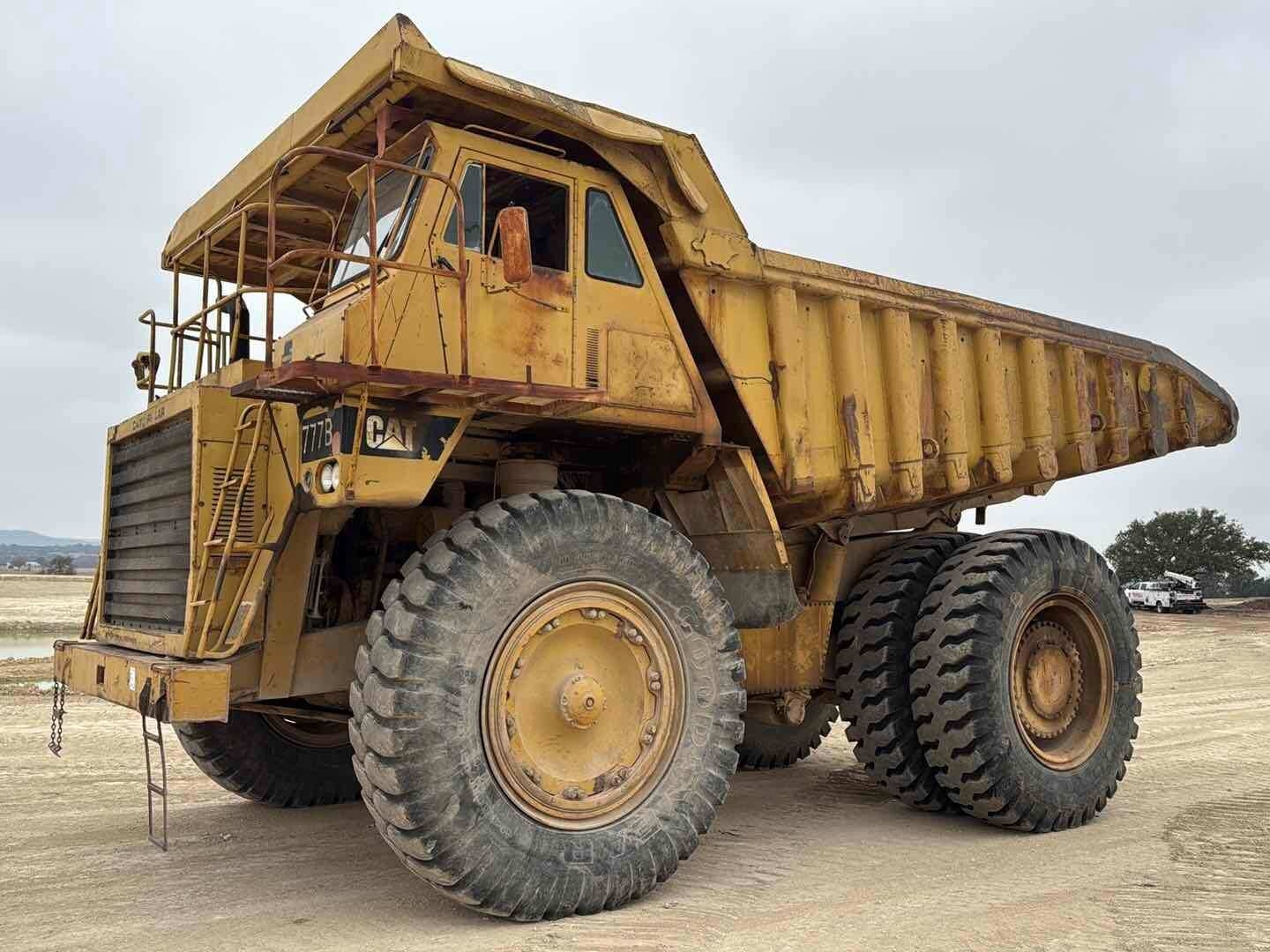 CAT 777B ARTICULATED DUMP TRUCK (A58214)