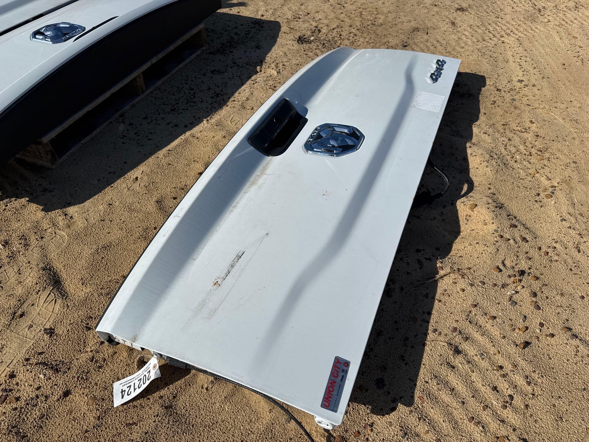 DODGE TAIL GATE (A51406)
