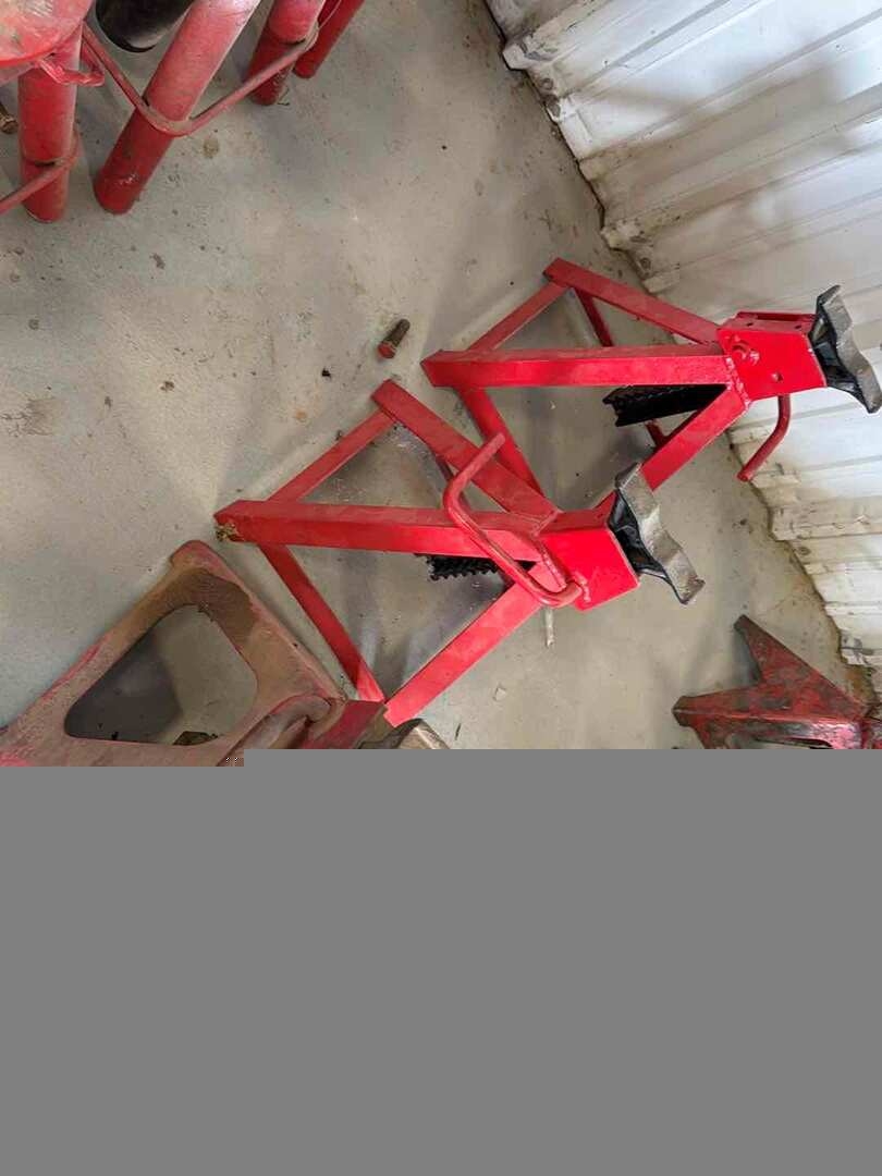 3 - JACK STANDS (A55745)
