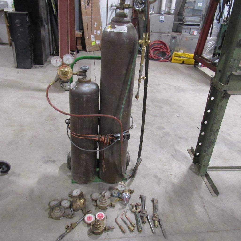 LOT: Torch Cart w/Gages, Hose, Torch Head (TANKS NOT INCLUDED) (A59076)