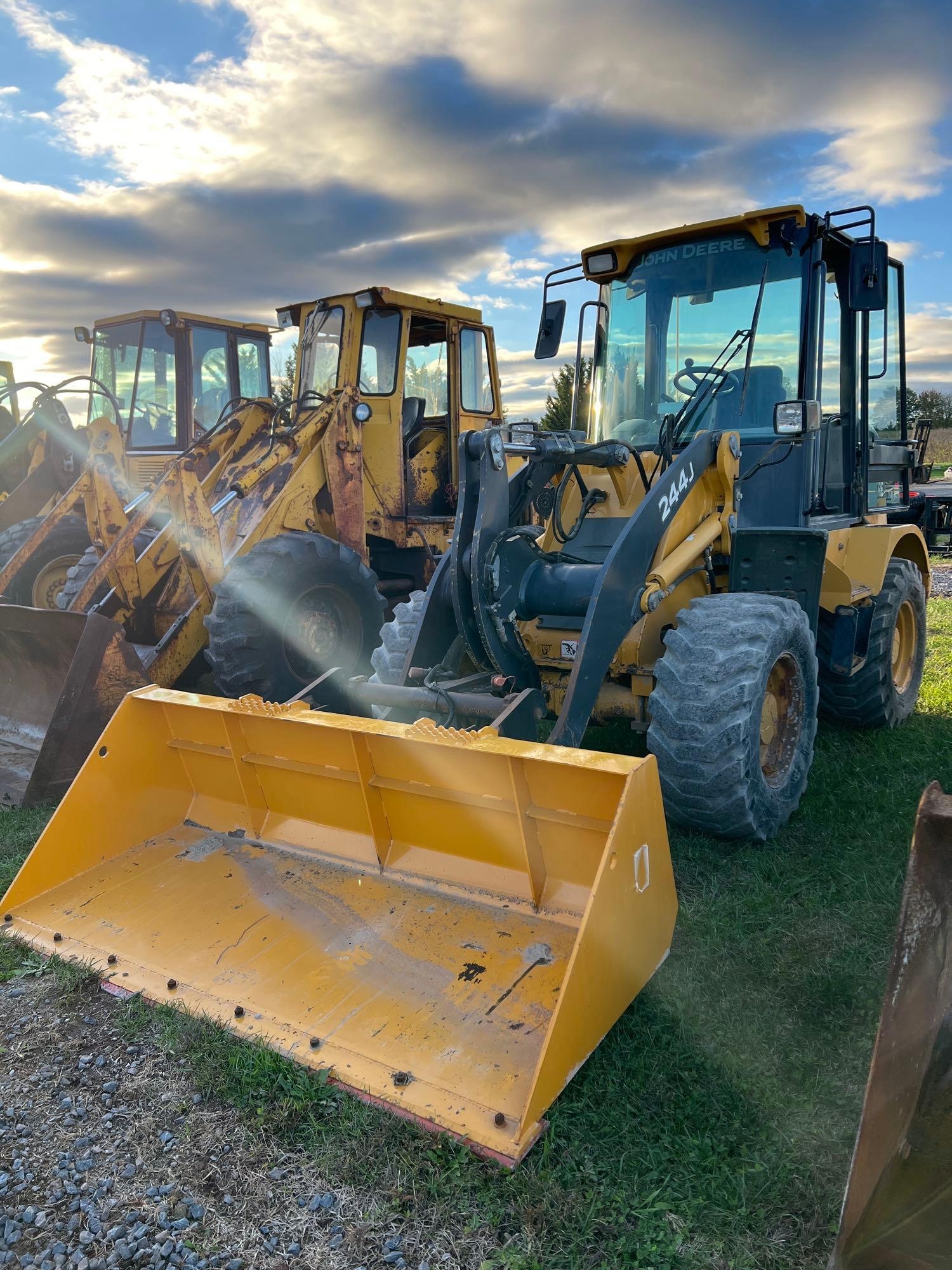 2014 John Deere 244J (A47477)