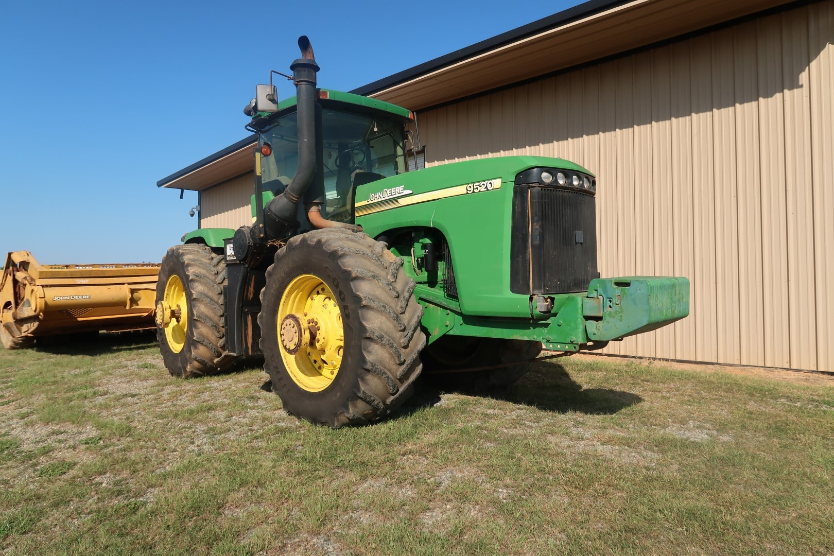 JOHN DEERE 9520 LOT NUMBER 280 (A53084)