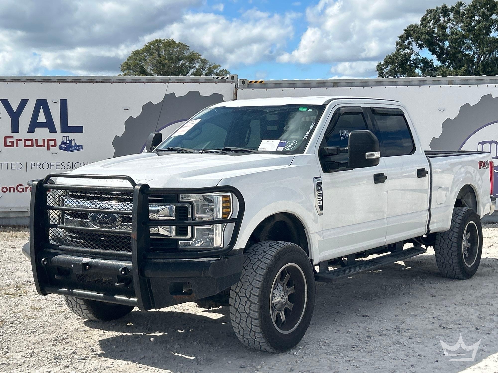 2018 Ford F-250 4x4 Crew Cab Pickup Truck (A56858)