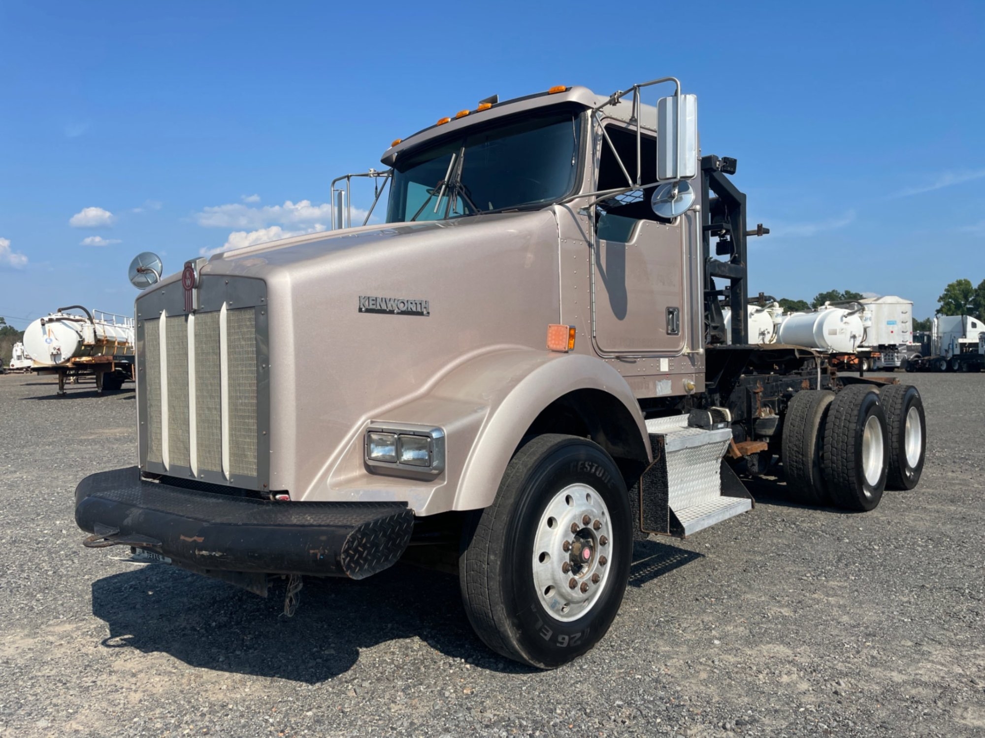 2000 KENWORTH T800 (A52472)