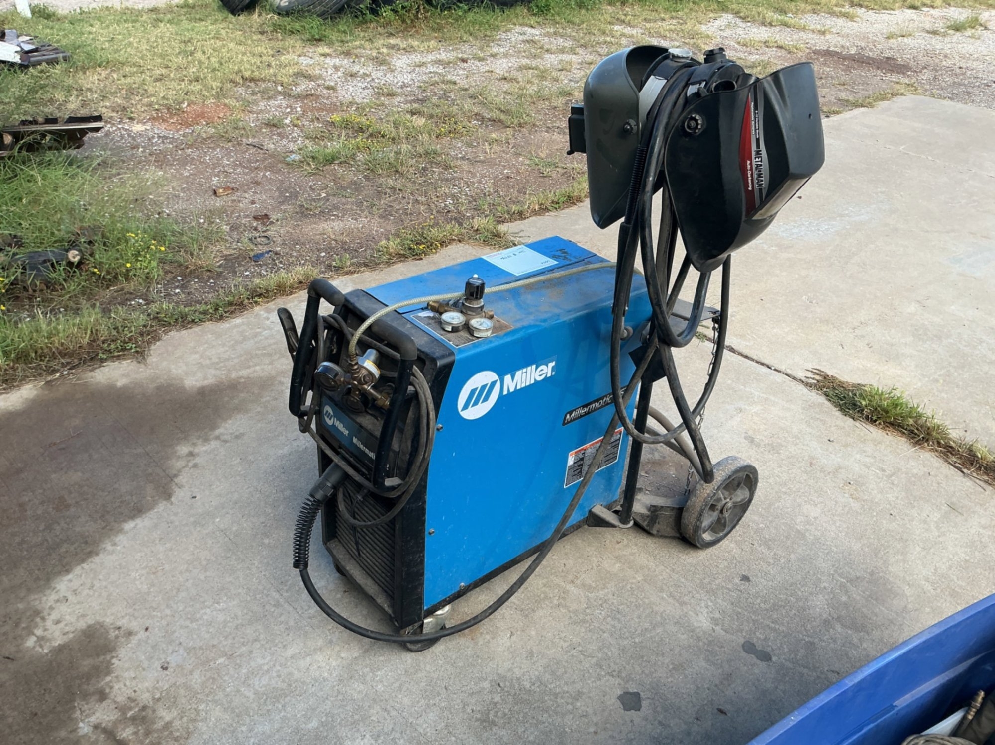 MILLER MILLERMATIC 252 WITH SPOOL GUN (A53843)