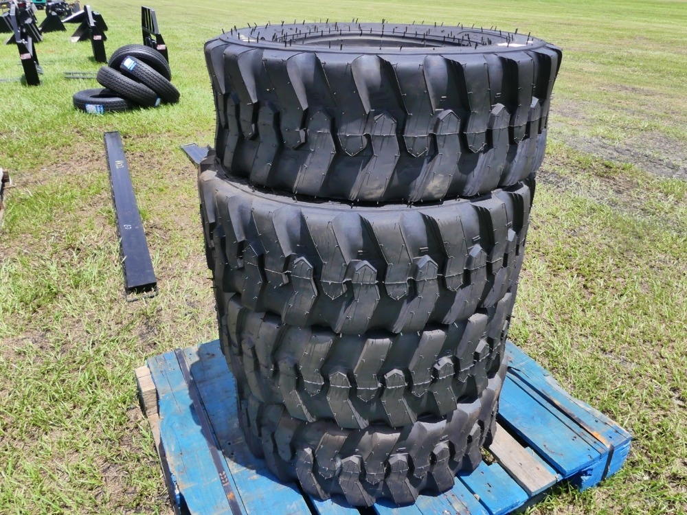 (4) Gladiator 12-16.5 Skid Steer Tires (A50121)