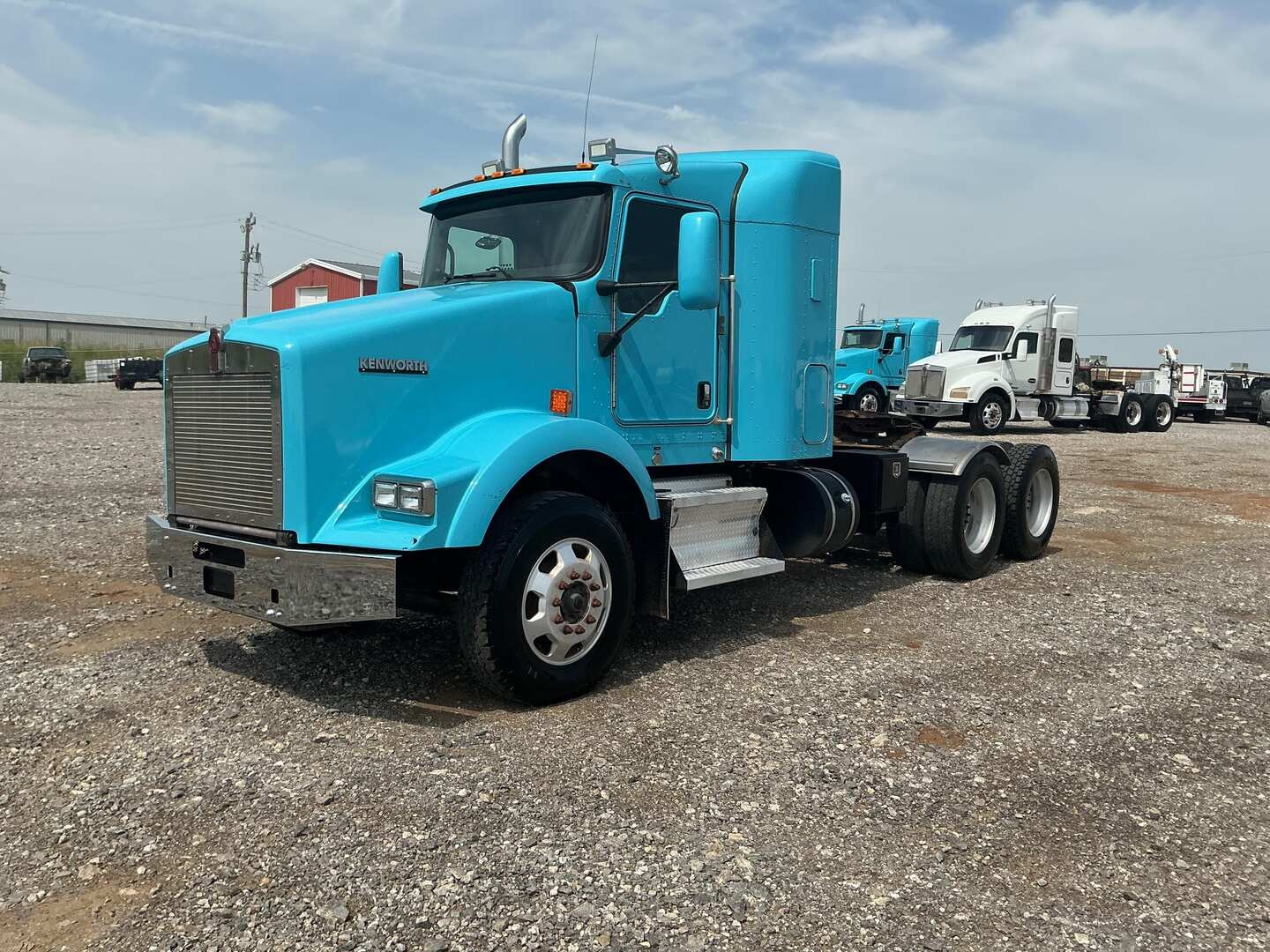 2015 KENWORTH T800 MID-ROOF SLEEPER (A50854)