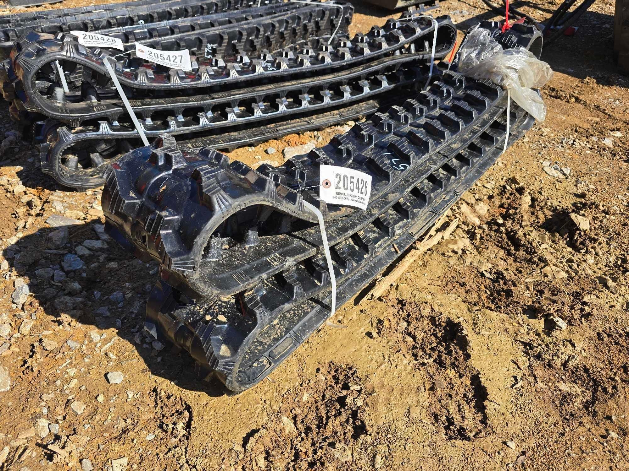 UNUSED PAIR OF MINI RUBBER TRACKS (A52706)