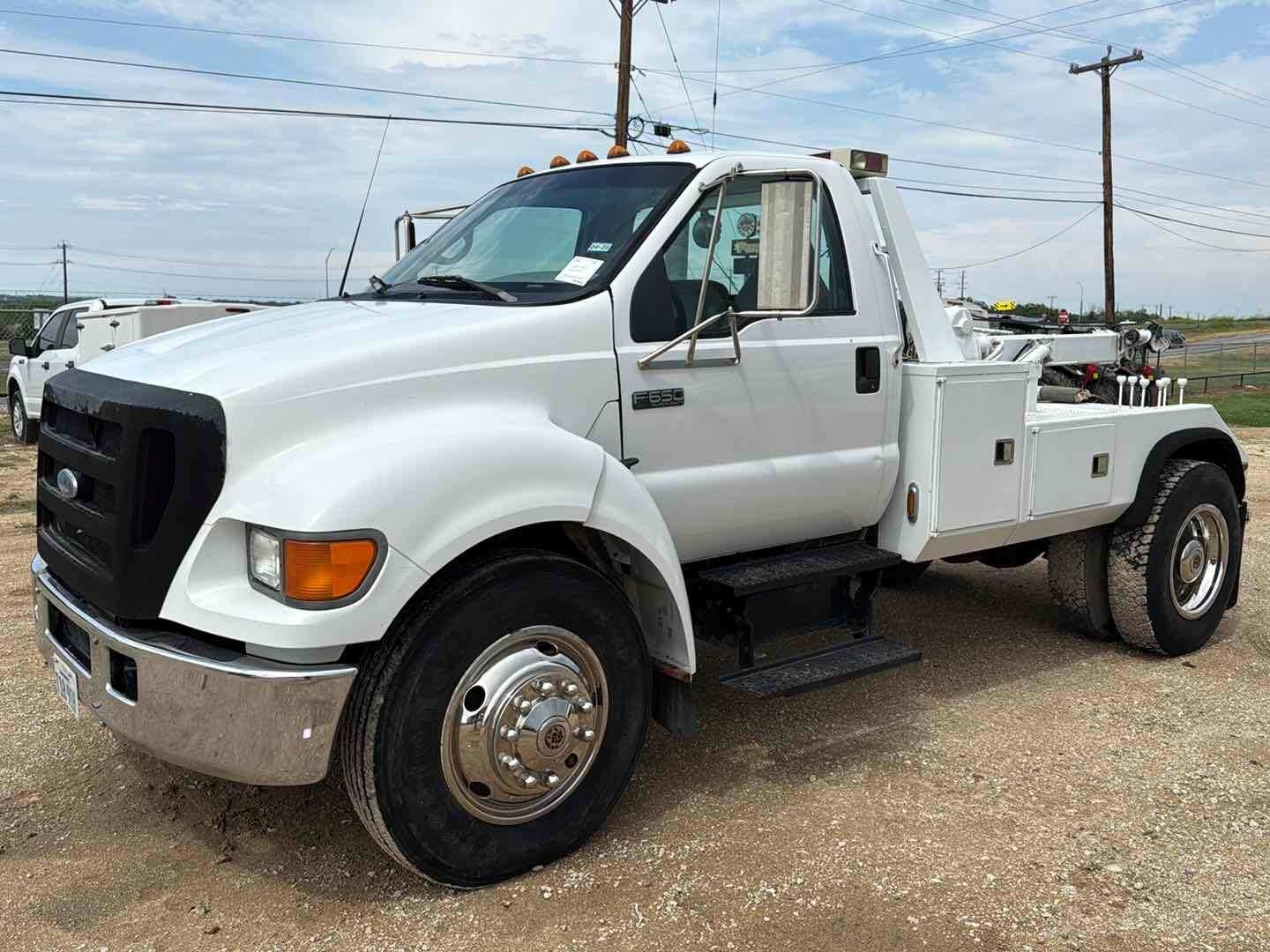 2005 FORD F-650 (A52472)
