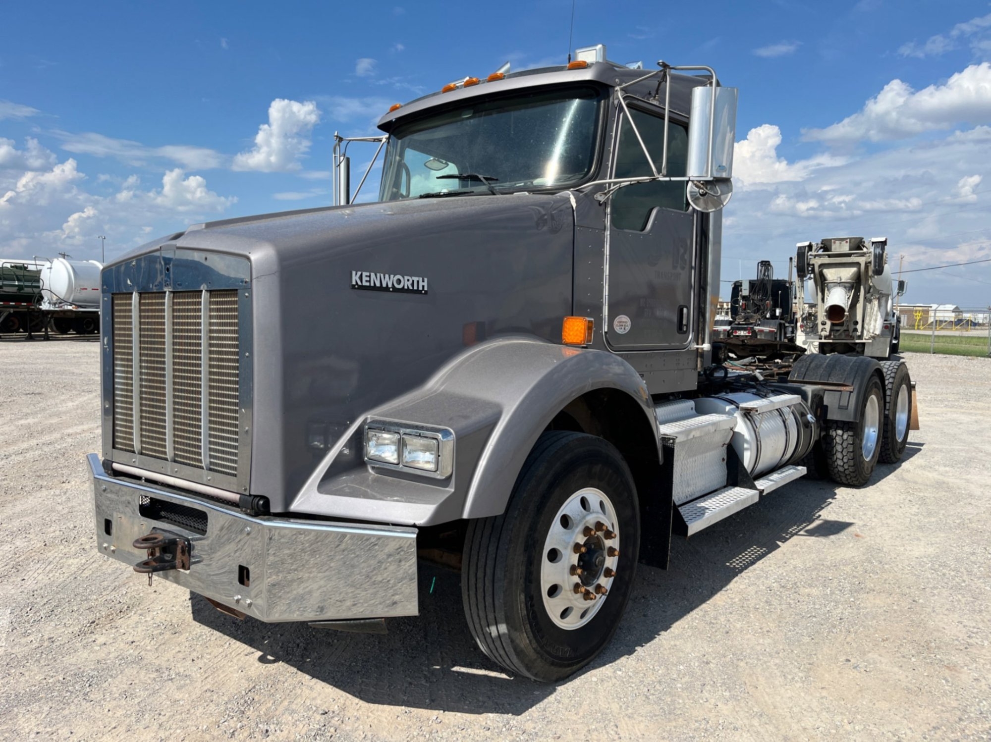 2018 KENWORTH T800 DAYCAB (A53843)