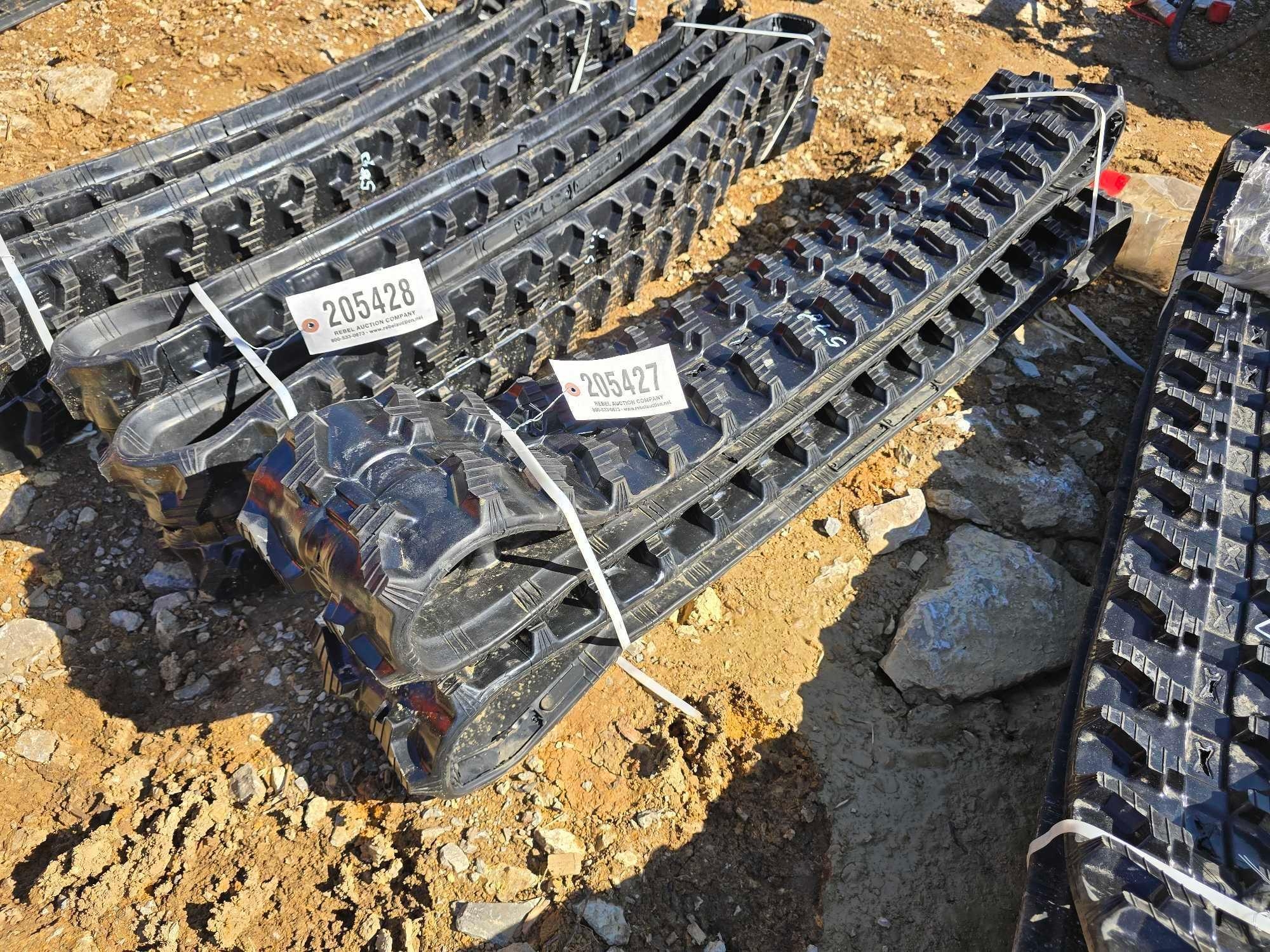 UNUSED PAIR OF MINI RUBBER TRACKS (A52706)