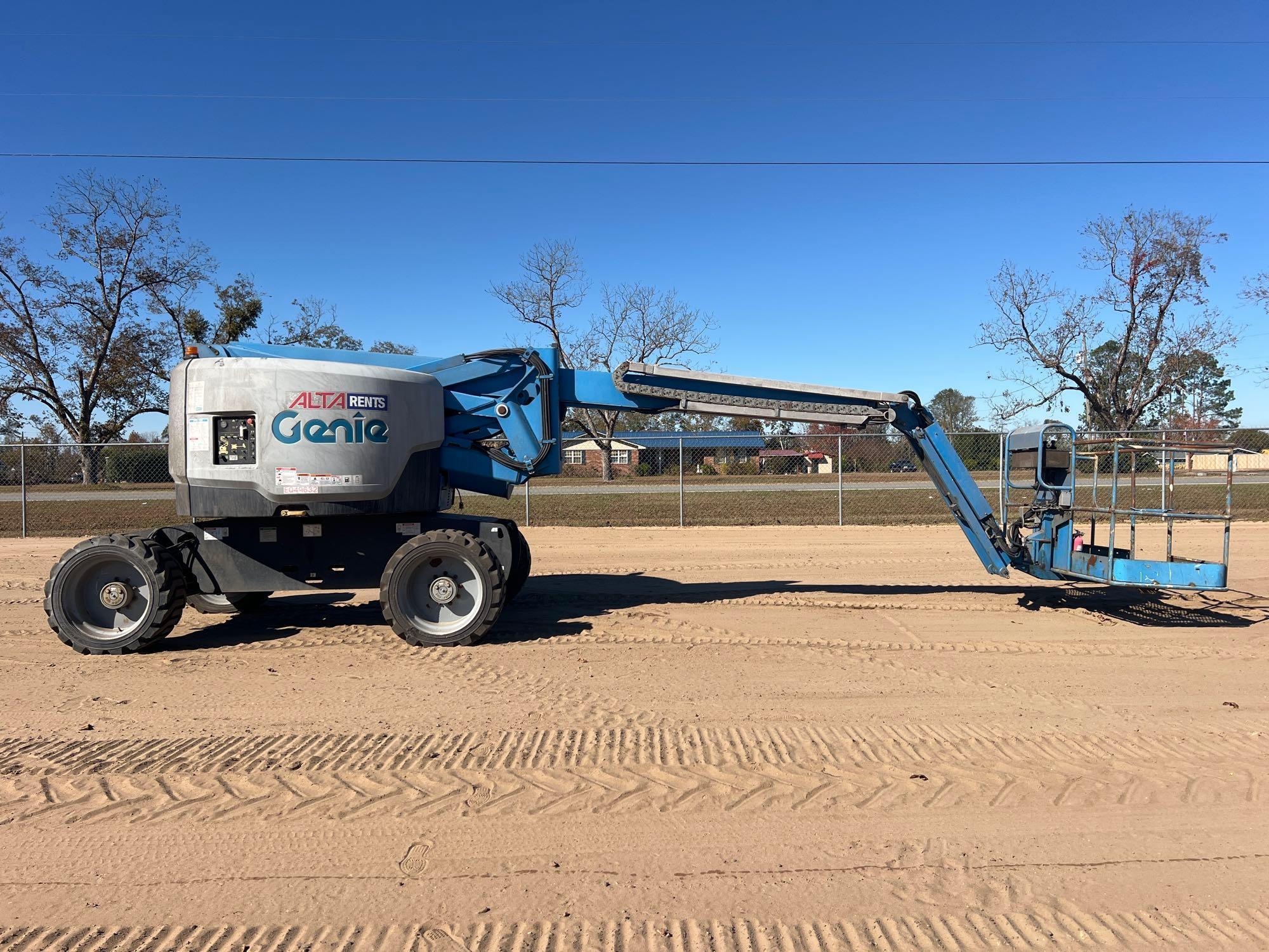2015 GENIE Z-62/40 TELESCOPIC/SCISSORING BOOM LIFT (A52709)