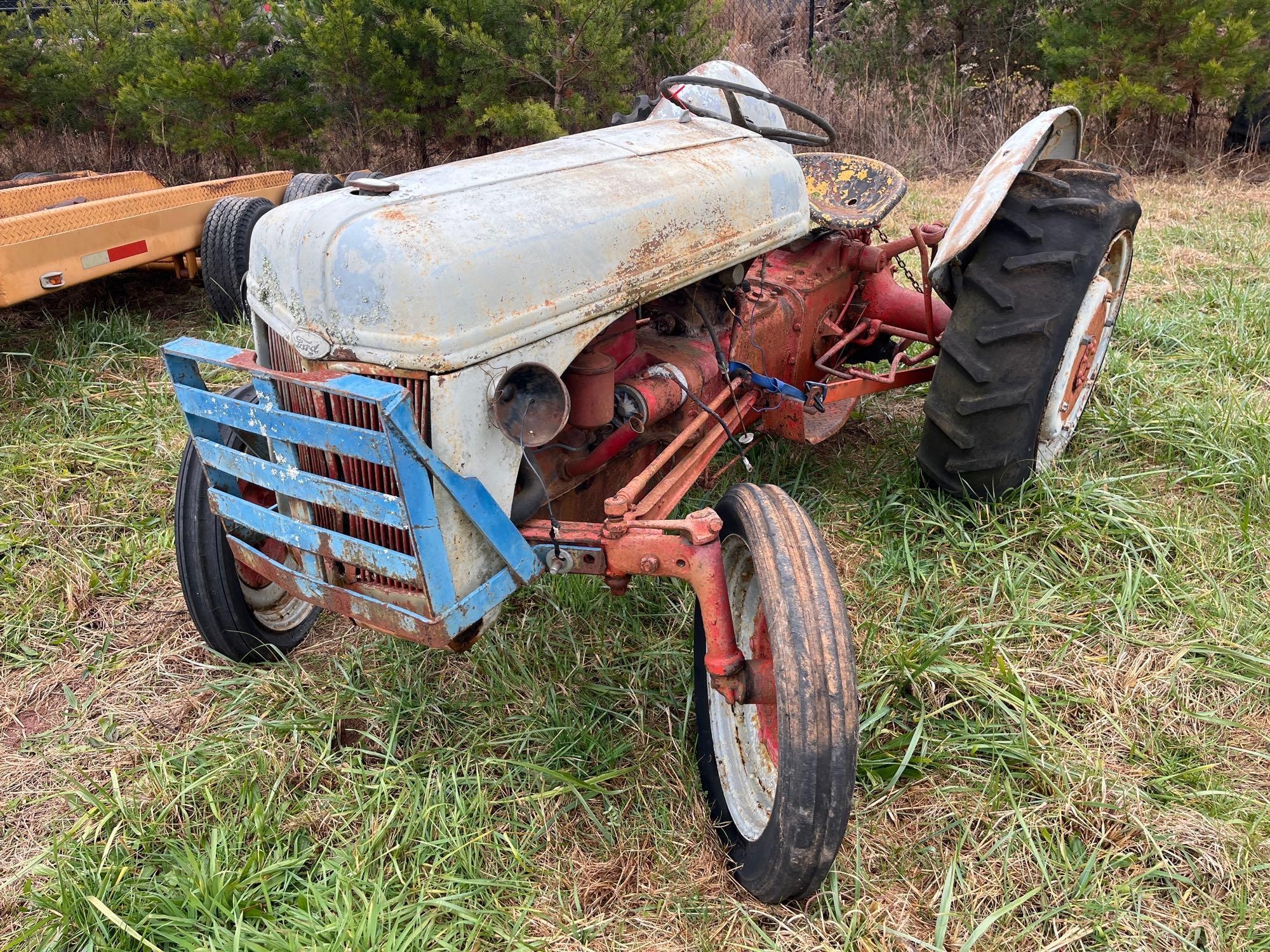 INOP Ford 8N Tractor (A57453)
