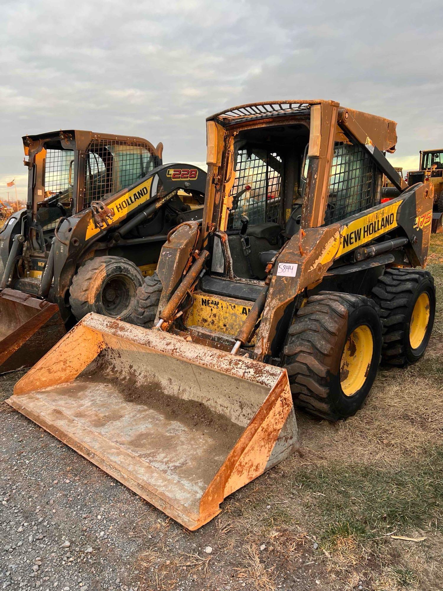 2008 New Holland L175 (A55272)