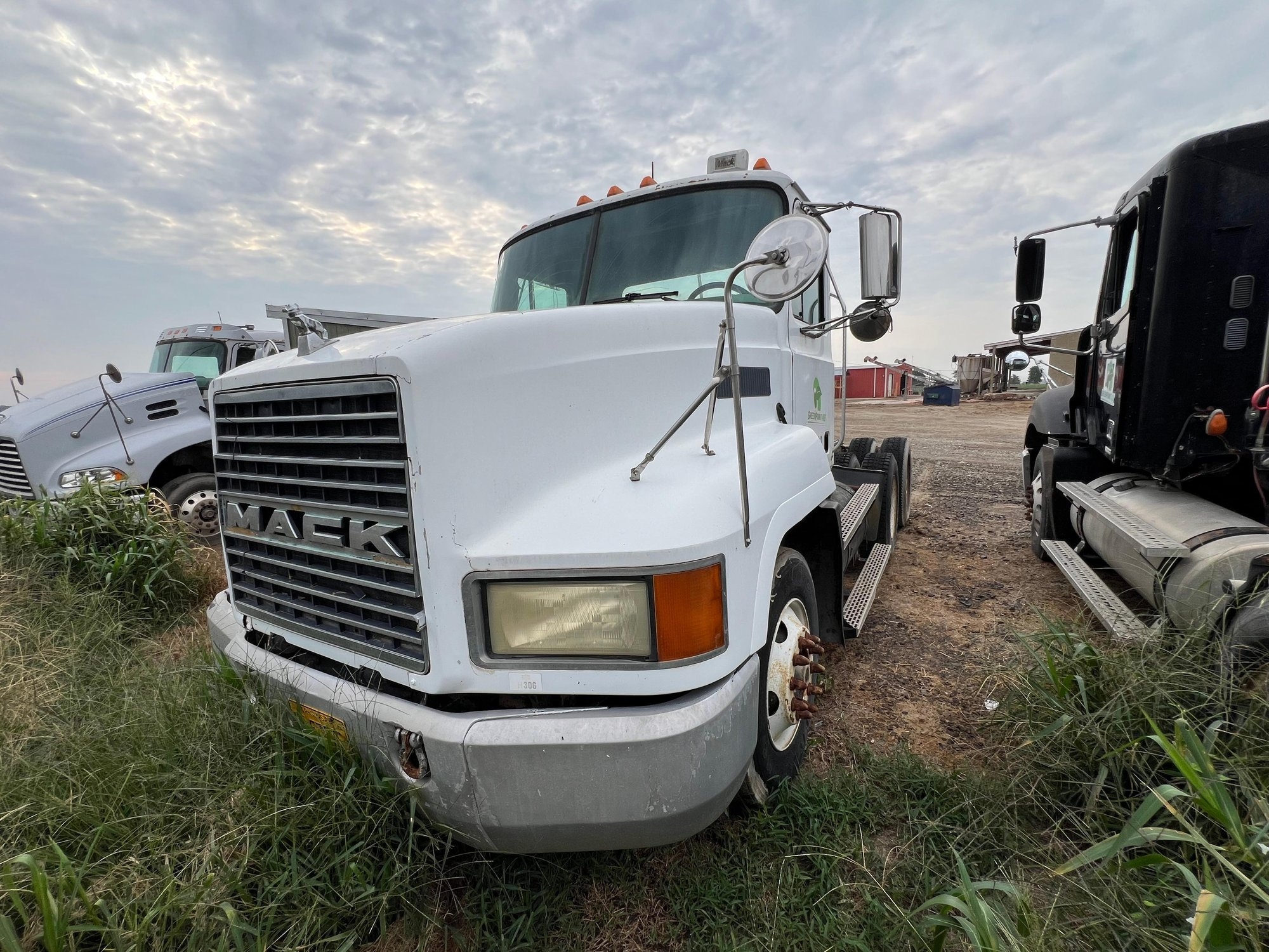 2000 Mack CH13 (A56435)