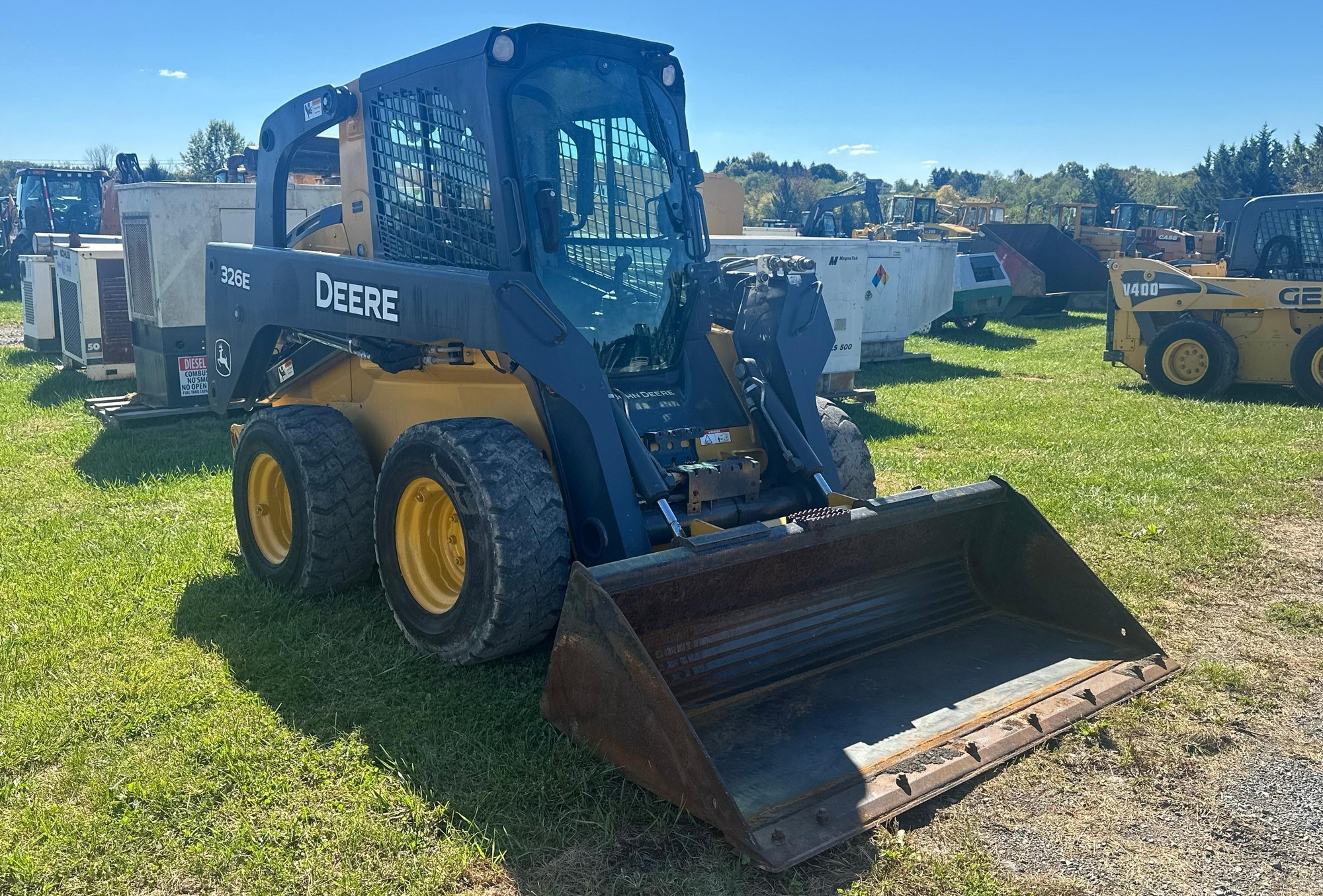 2016 John Deere 326E (A47477)