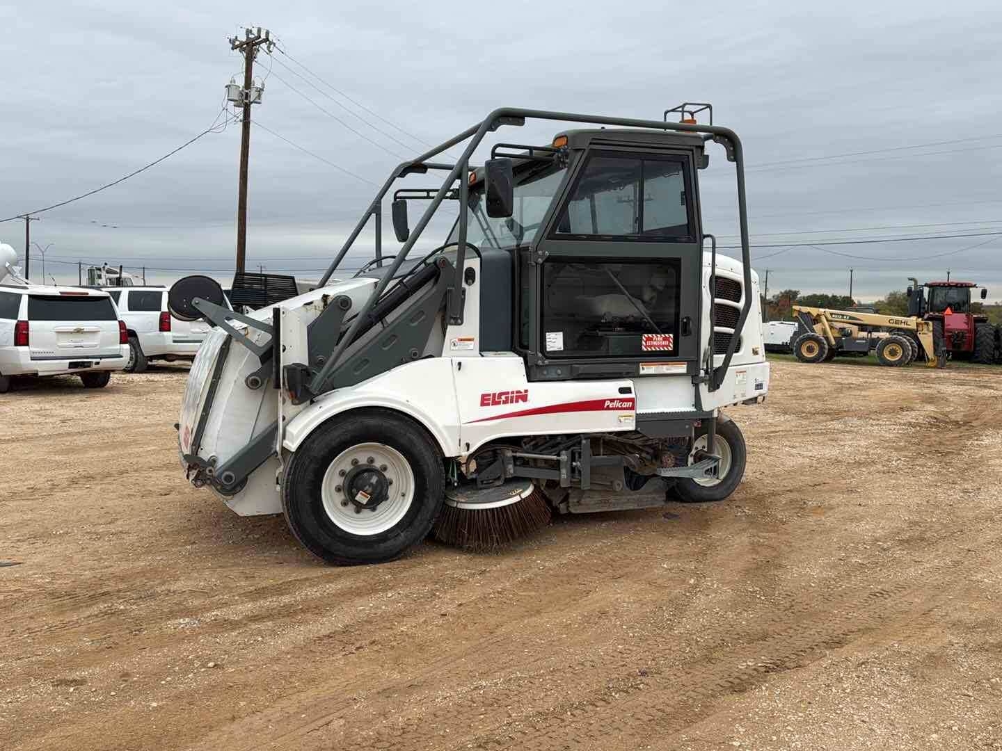 2008 ELGIN SWEEPER (A52472)