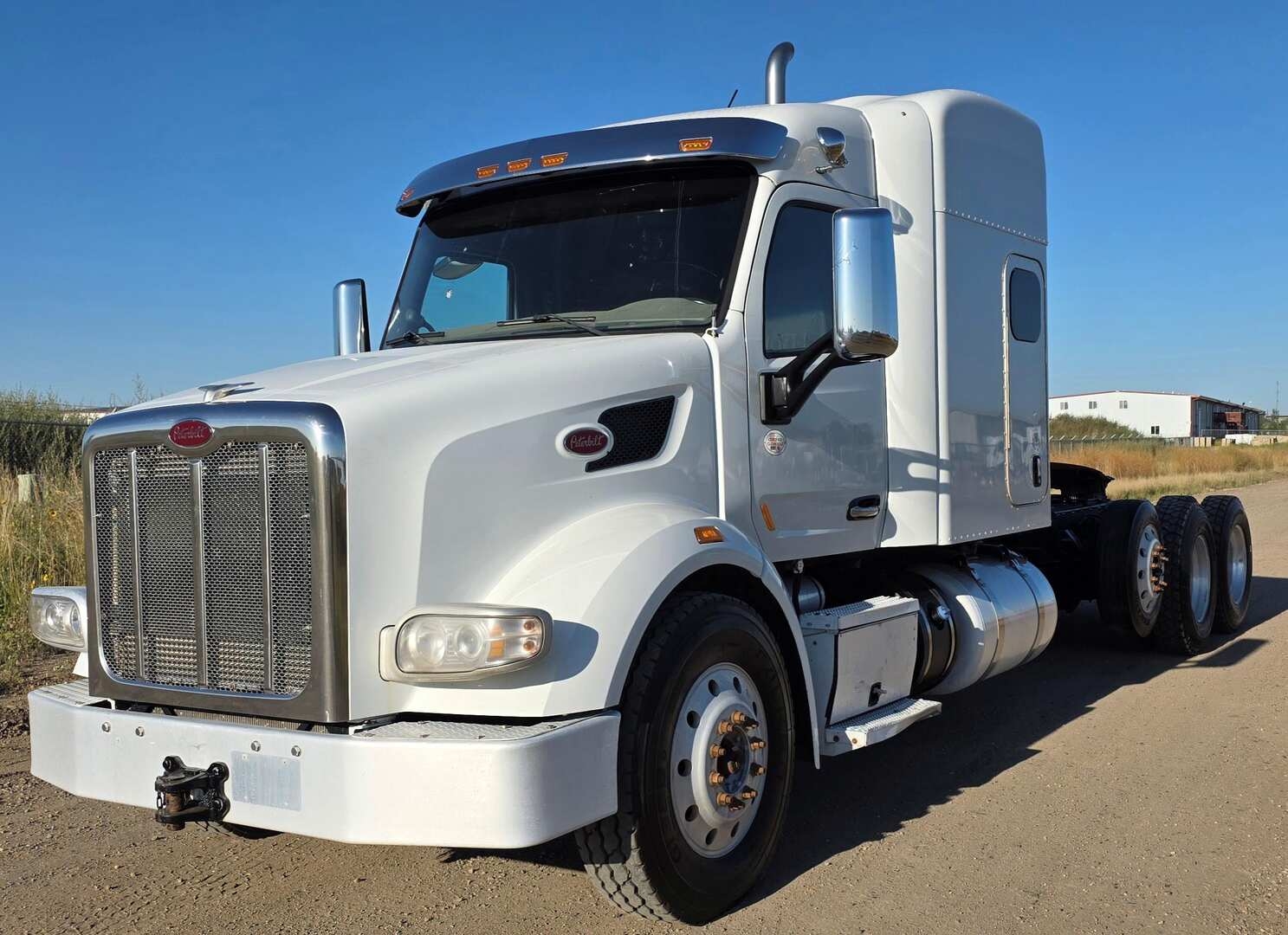 2017 PETERBILT 567 TRI-AXLE MID-ROOF SLEEPER (A52472)