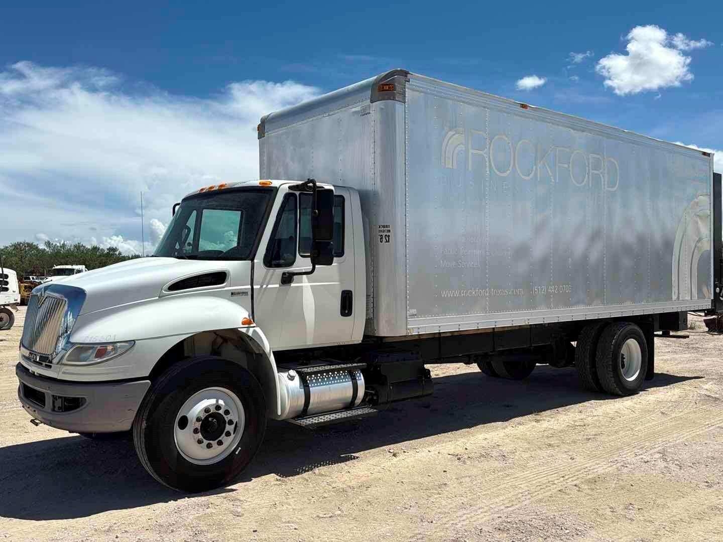 2015 INTERNATIONAL DURASTAR 4300 (A58214)