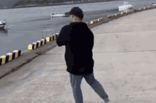 5CE62AE6-01F3-4EE2-90AA-AF9D35B60D40.gif