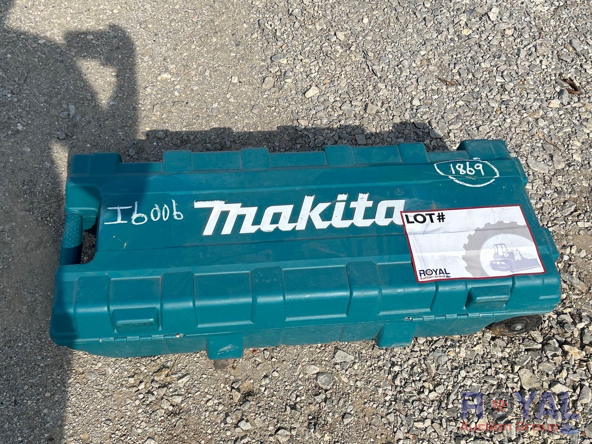 2017 Makita HM1307CB 35lb Demolition Hammer (A52377)