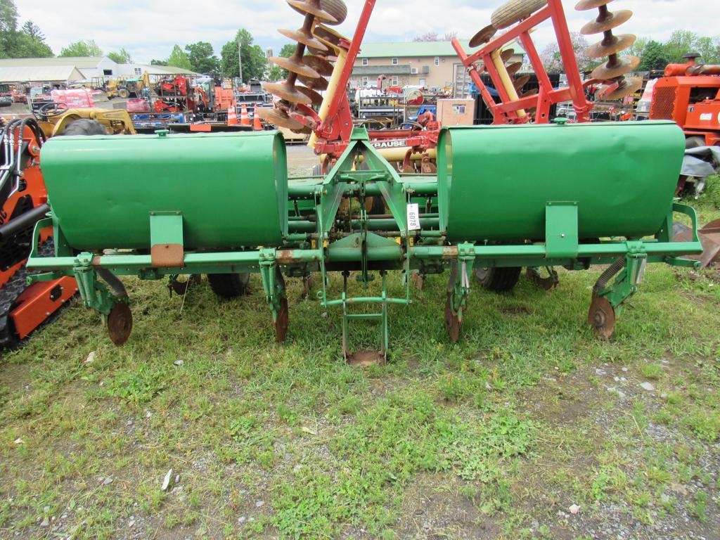 John Deere 94 Corn Planter (A47809)