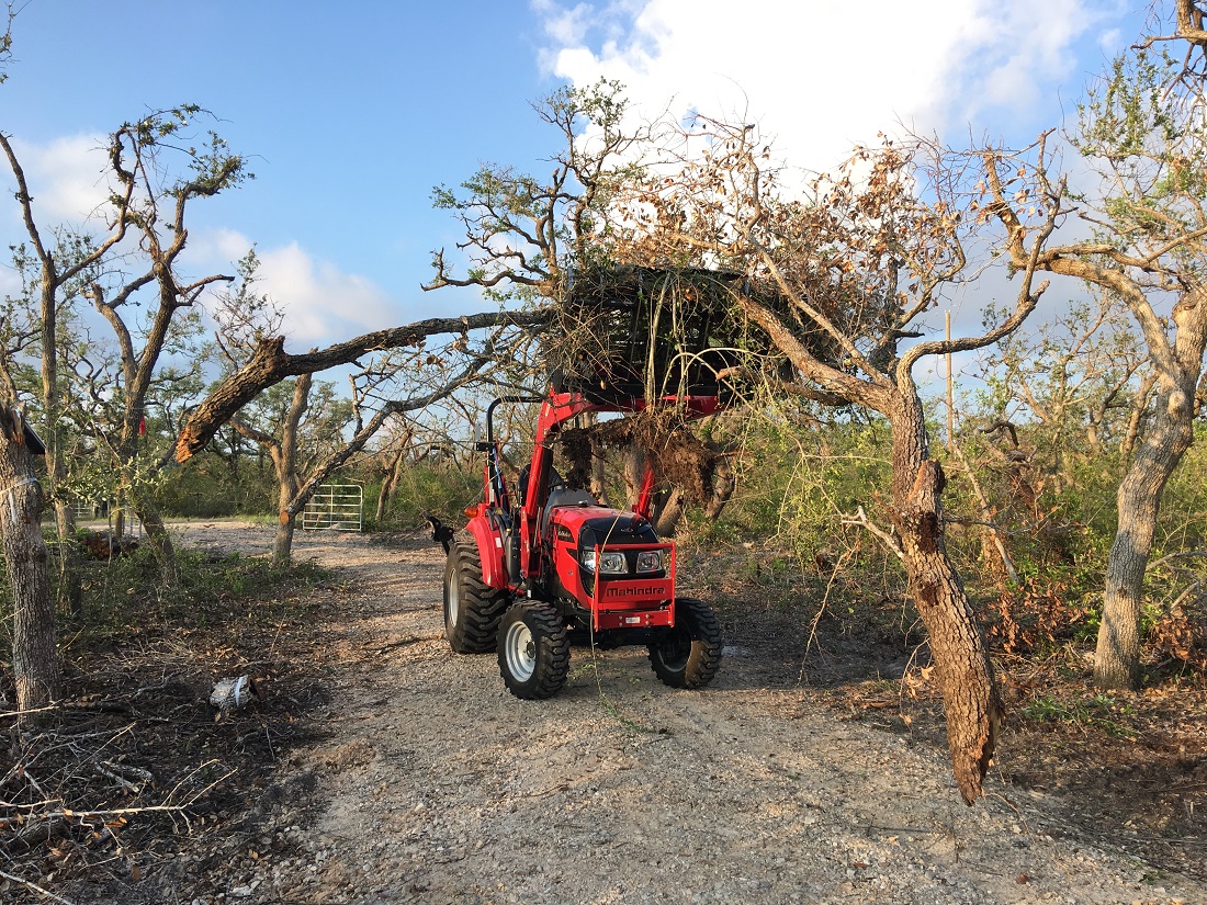 60singleMahindra1533s.jpg