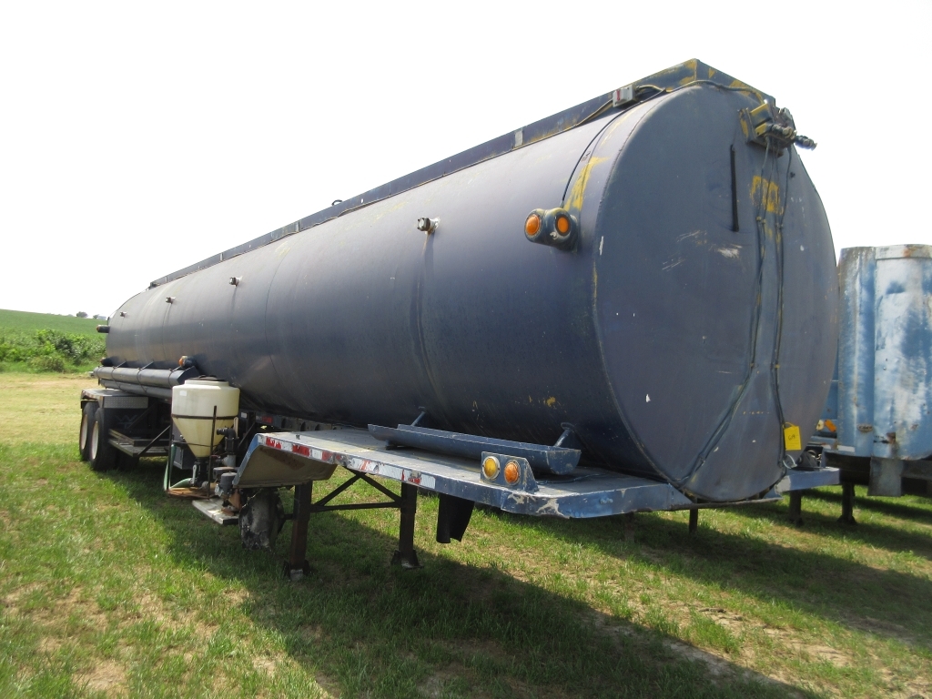 1963 Trail Mobil Tanker (A50514)