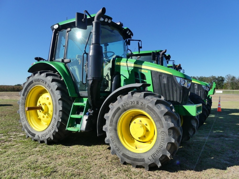 2021 John Deere 6120M (A53317)