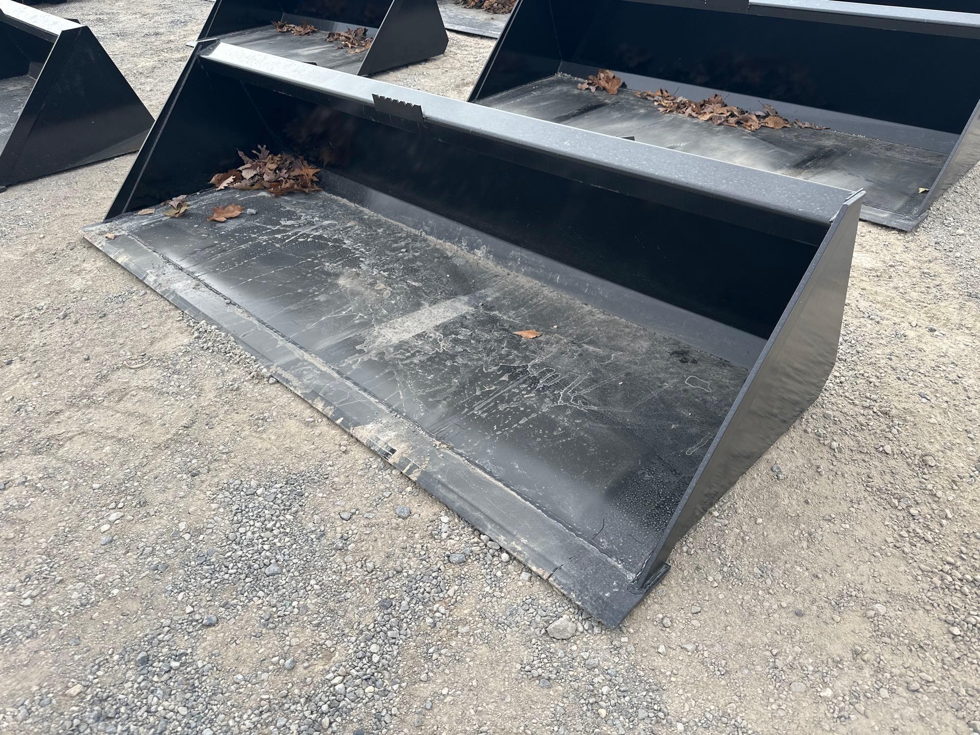 Unused 84" Bucket Attachment (A55272)