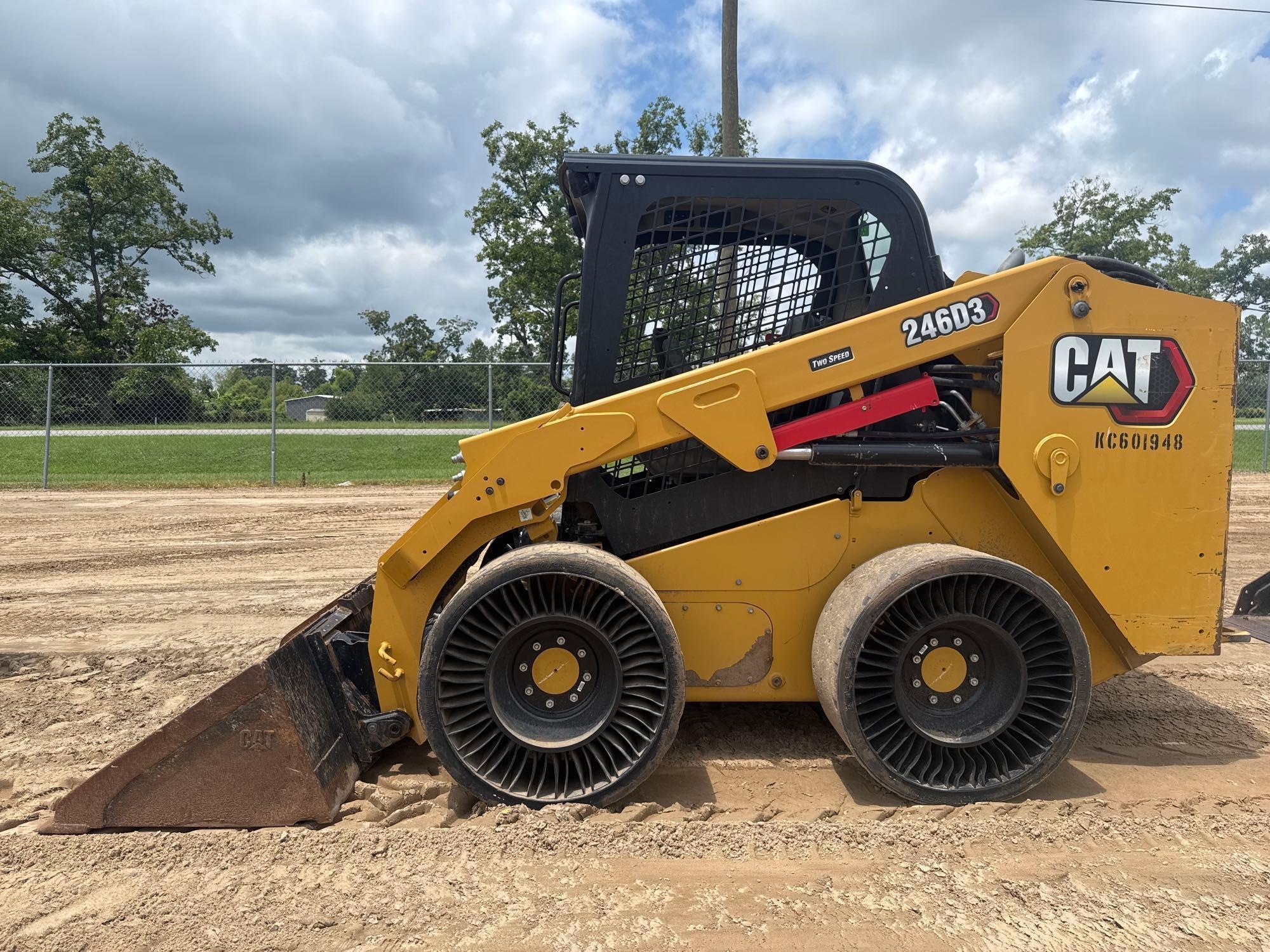 2022 CATERPILLAR 246D3 WHEELED SKID STEER (A51242)