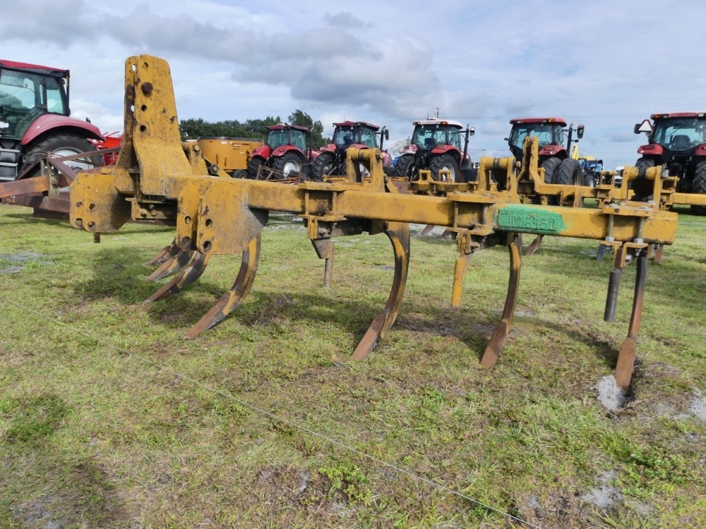 3pt 15' 7 Shank V Ripper (A57148)