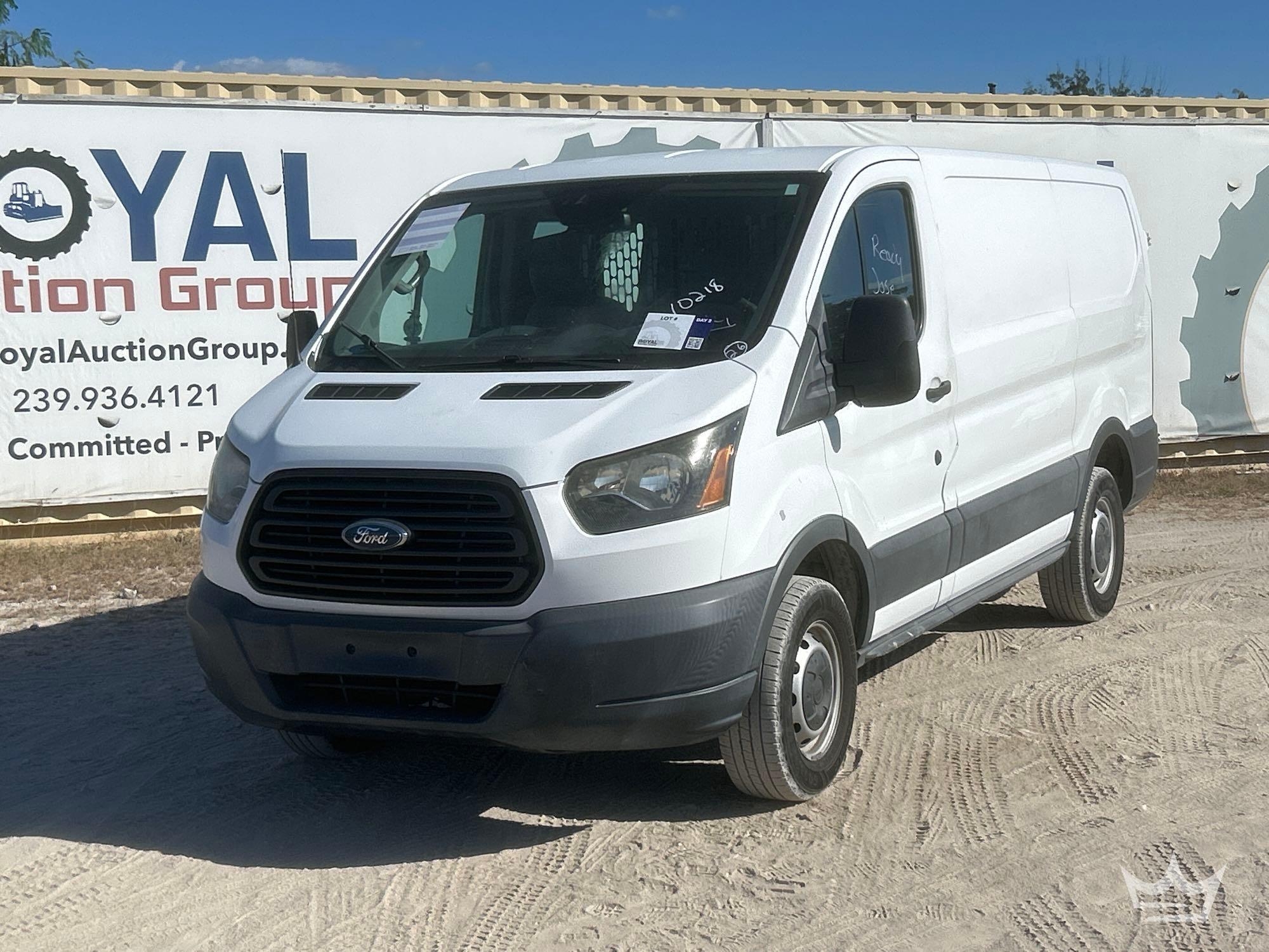 2017 Ford Transit 250 Cargo Van with Lift (A56858)