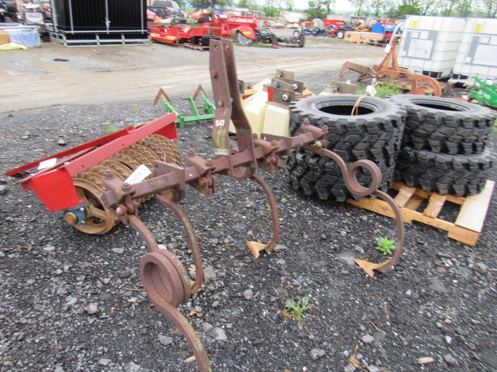 John Deere 3pt Cultivator (A49251)