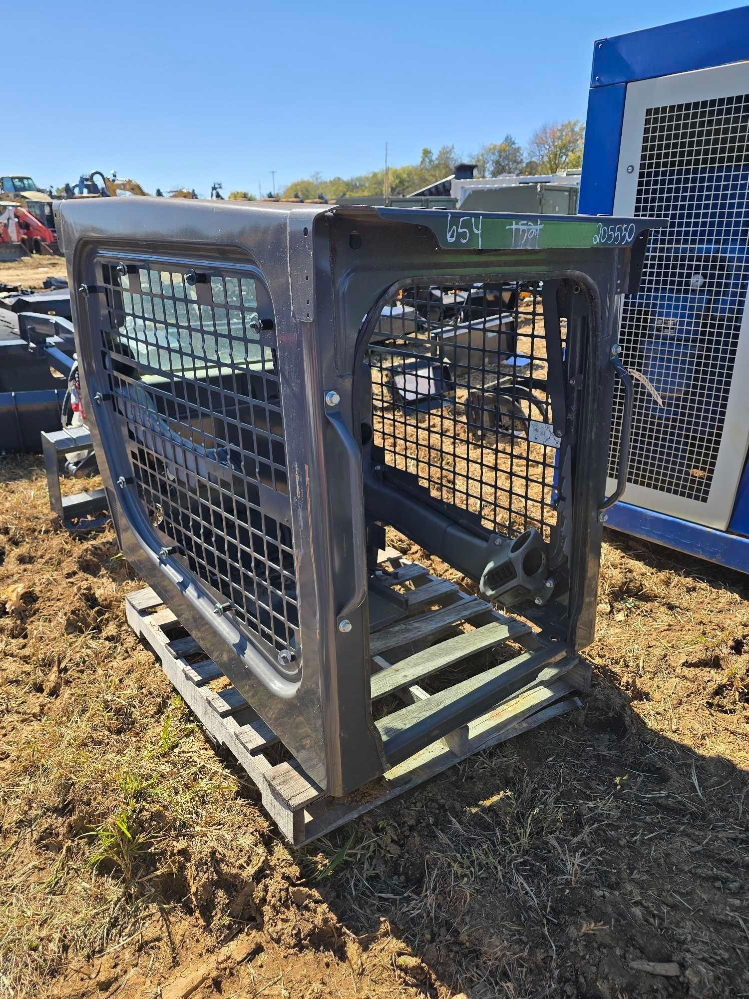 KUBOTA SSV65 OPEN STATION CAB (A52706)