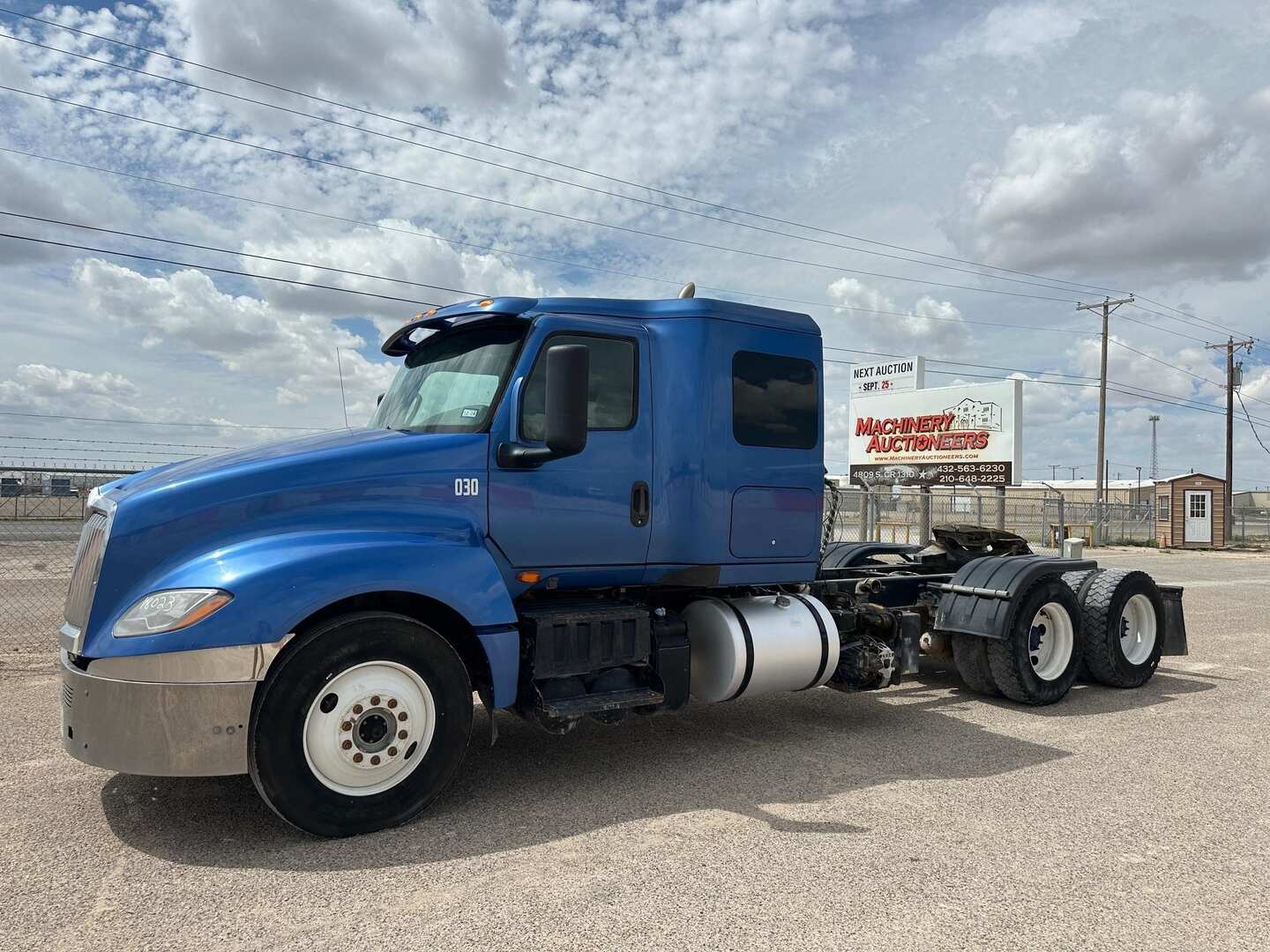2018 INTERNATIONAL LT625 (A53843)