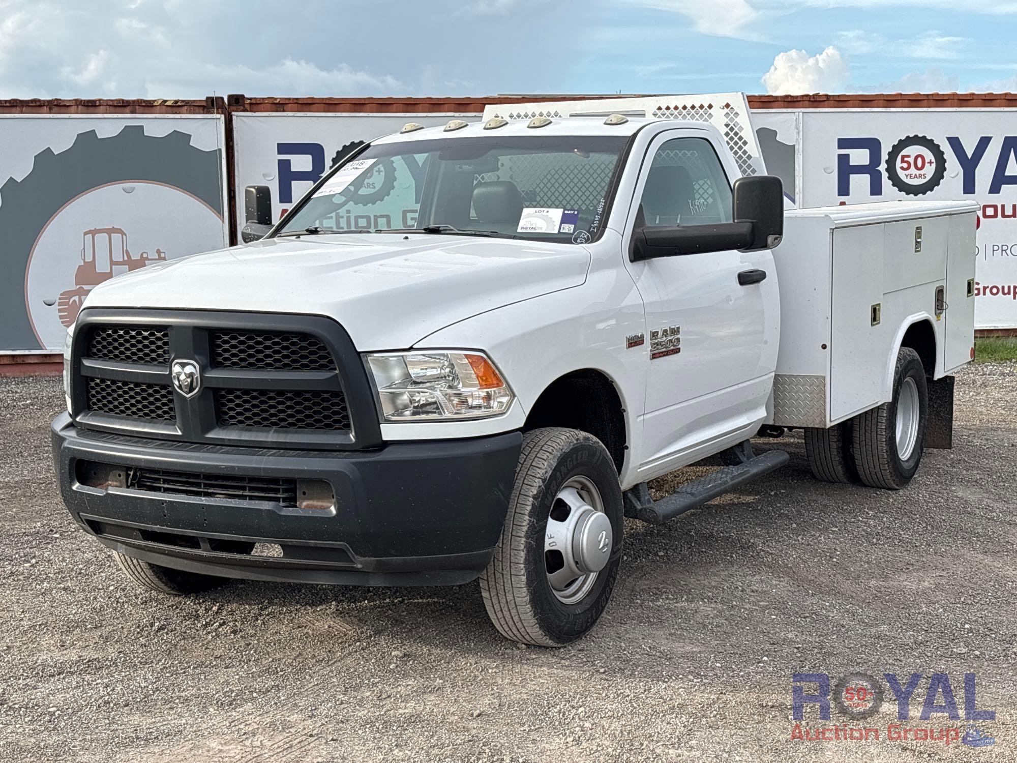 2018 Ram 3500 Reading Service Truck with Liftgate (A50323)