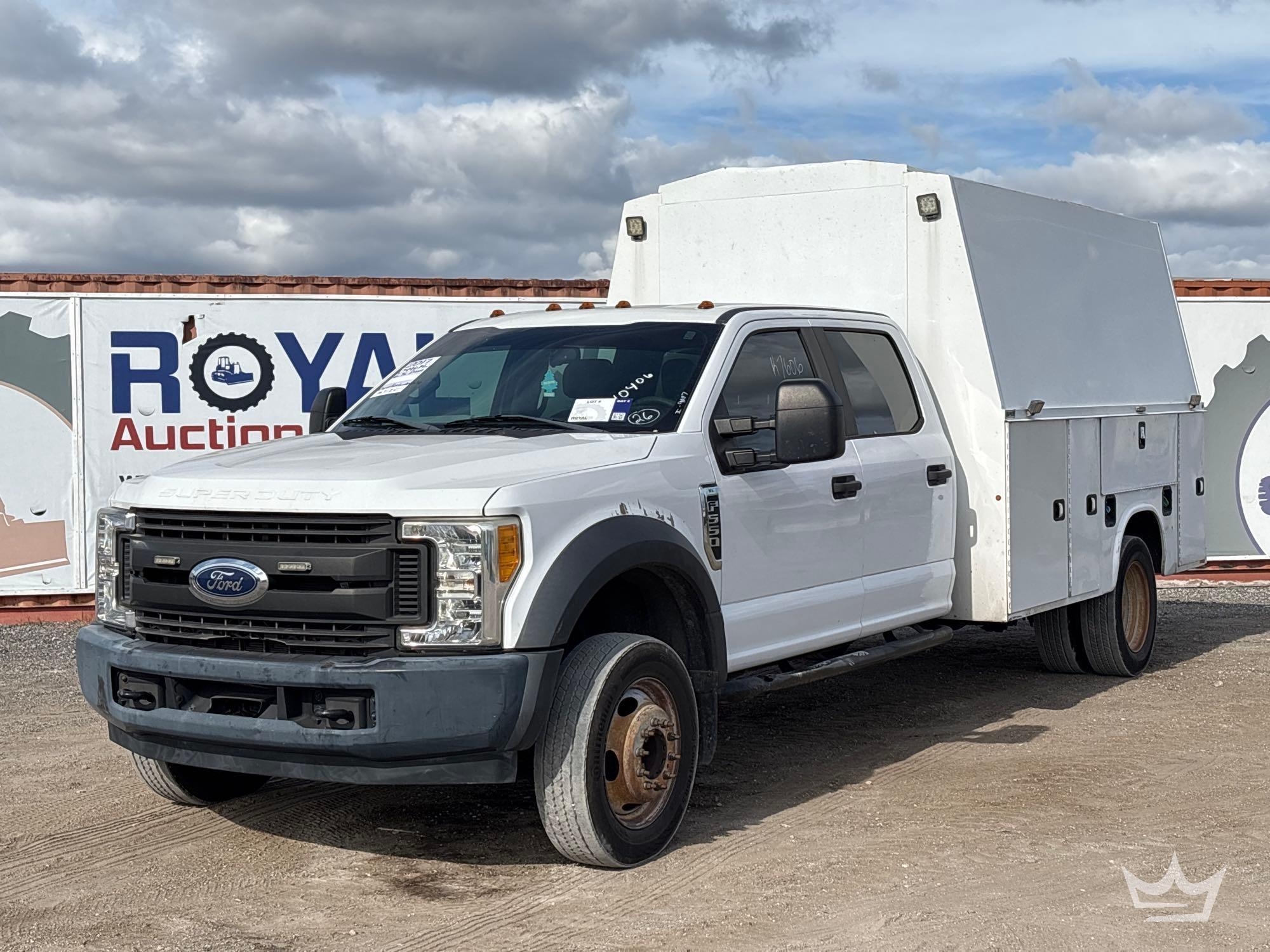 2017 Ford F-550 Crew Cab Enclosed Service Truck w/ Liftgate (A56858)