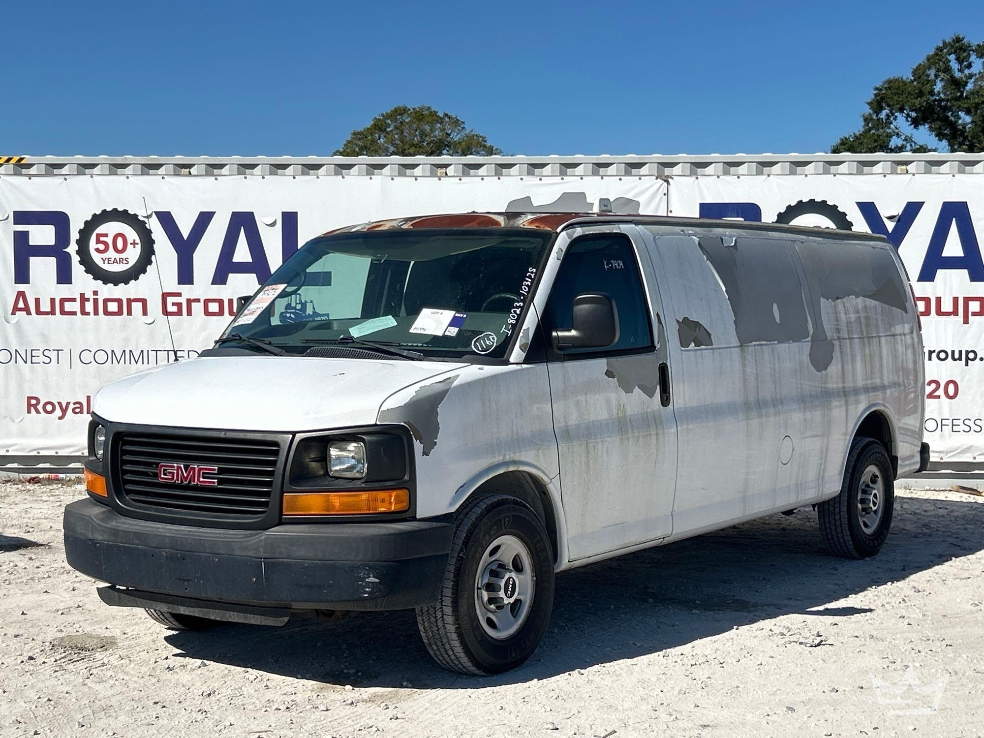 2012 GMC Savana 3500 Passenger Van (A55852)