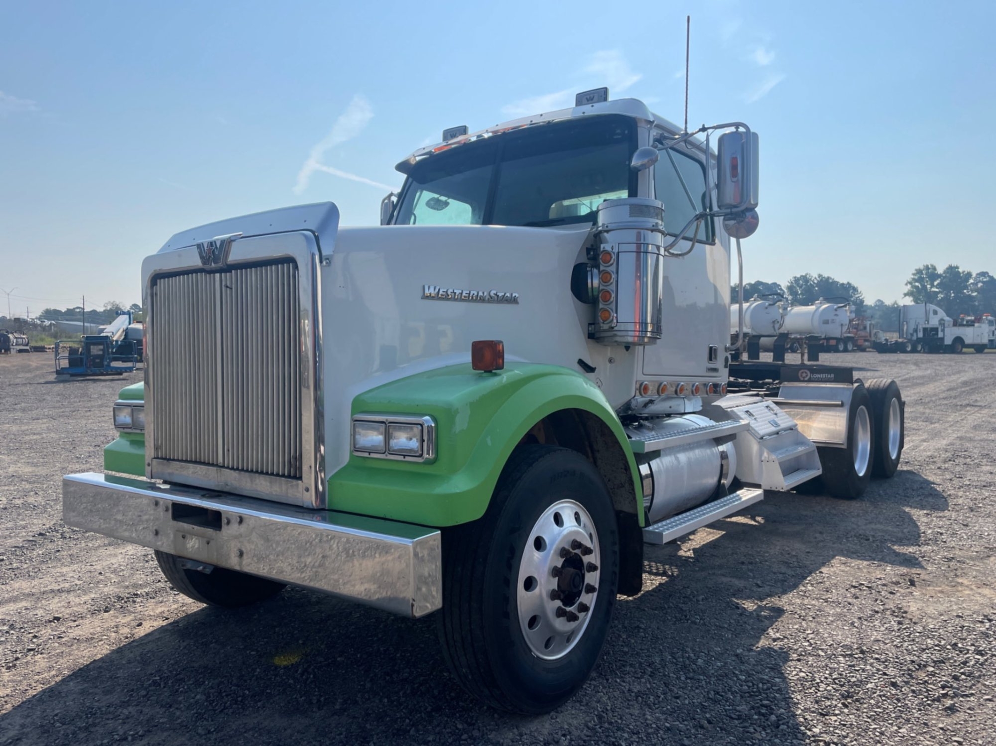 2015 WESTERN STAR 4900 SF (GLIDER) DAY CAB (A53843)