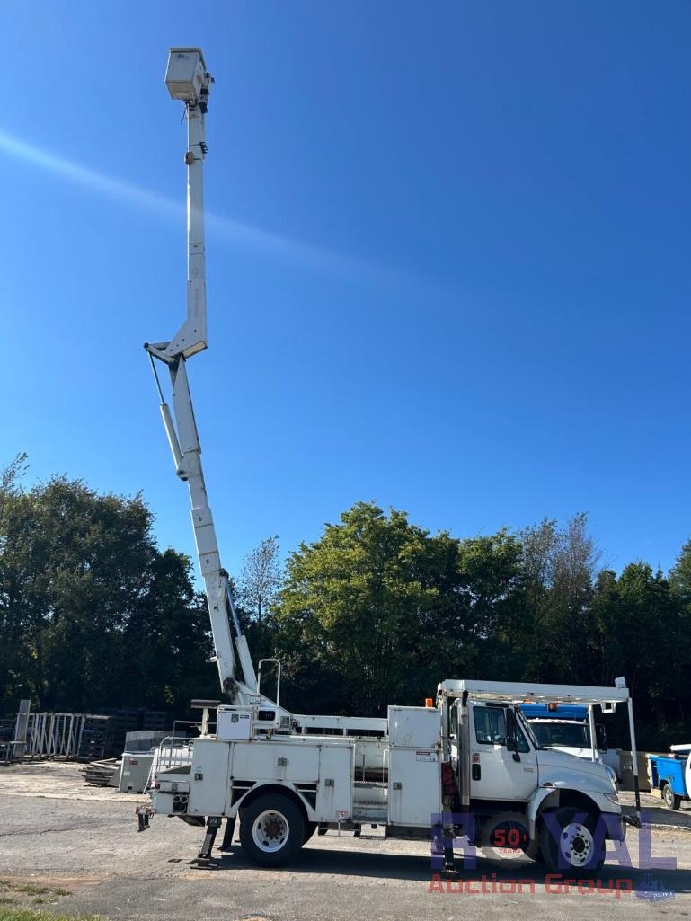 2006 International 4400 Lift All LOM15-55-1S 60FT Material Handling Bucket Truck (A51692)
