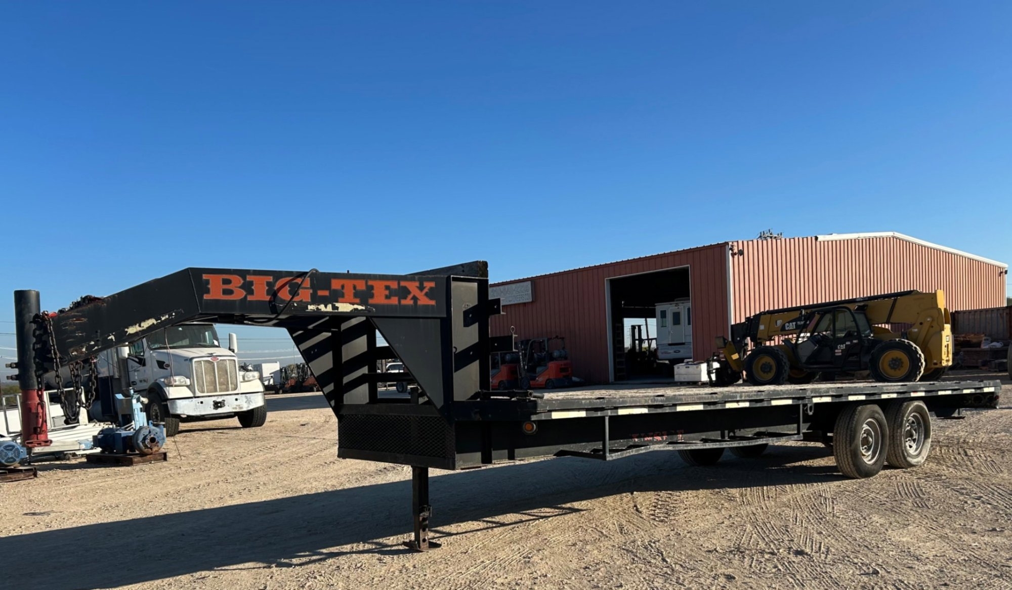 24 BIG TEX GOOSENECK TRAILER (A58216)