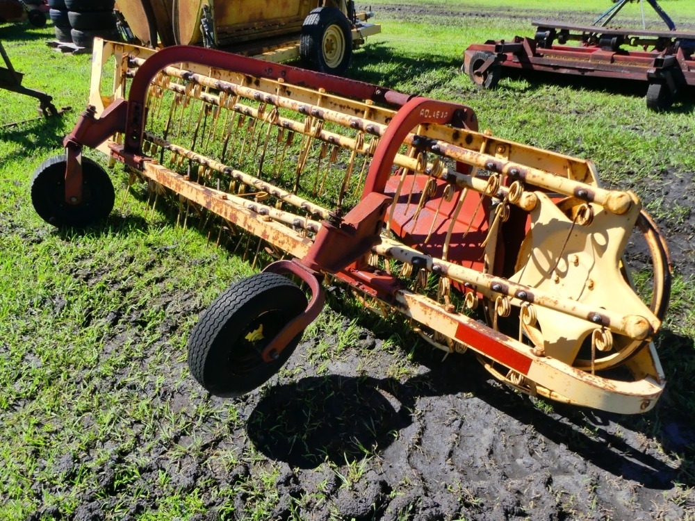 New Holland 57 Rake (A53316)