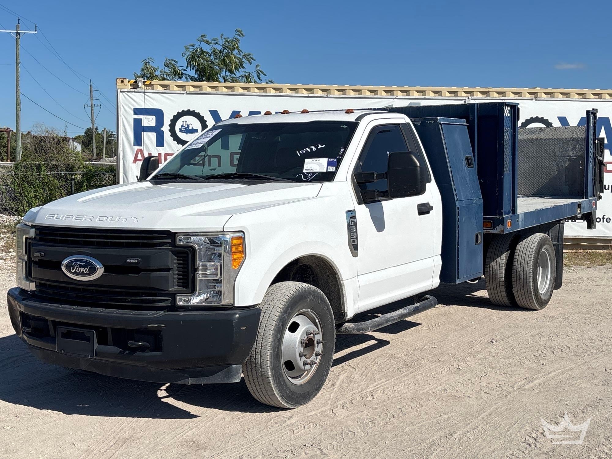 2017 Ford F-350 Flatbed Truck (A56858)